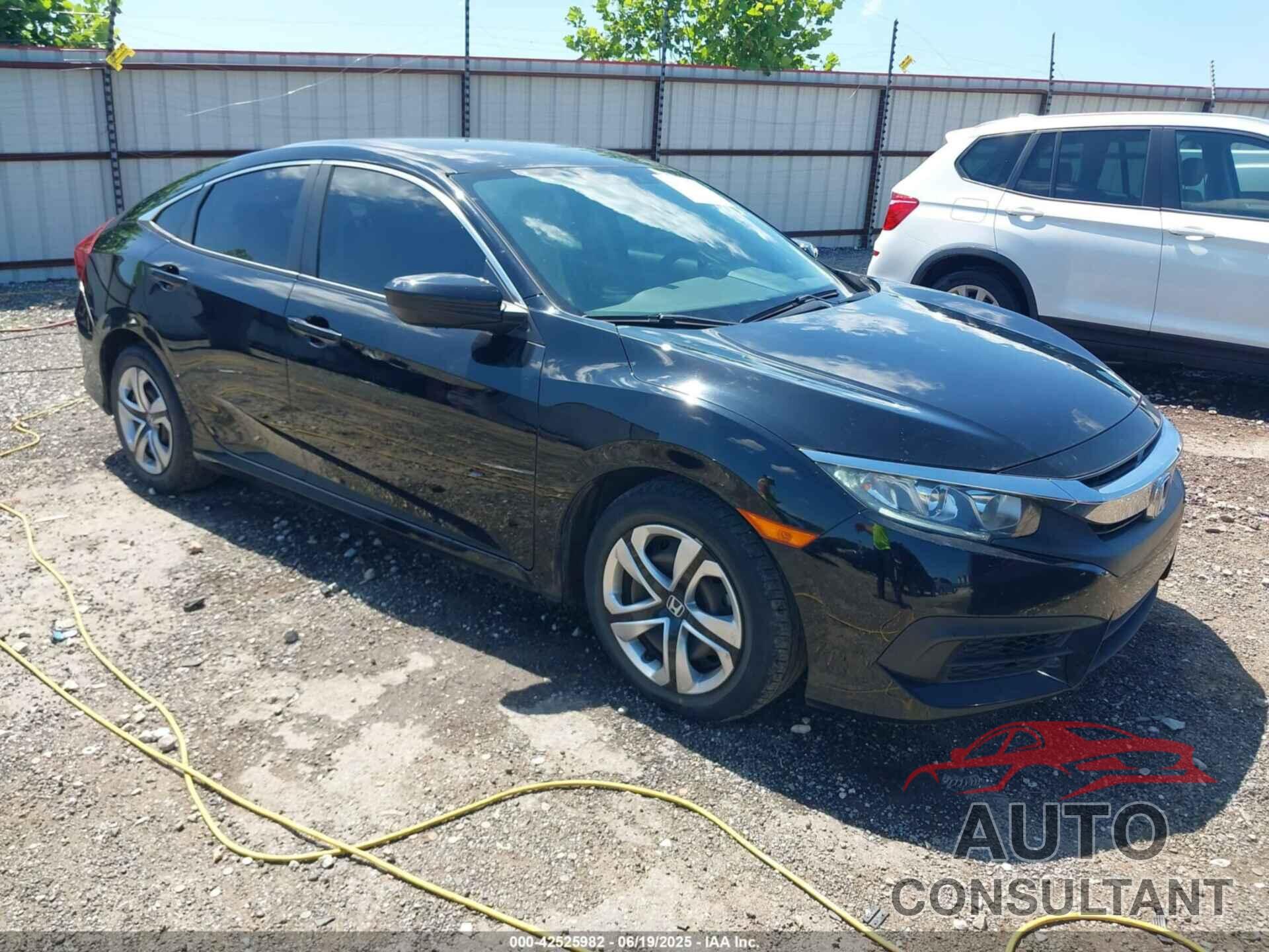 HONDA CIVIC 2018 - 2HGFC2F56JH583589