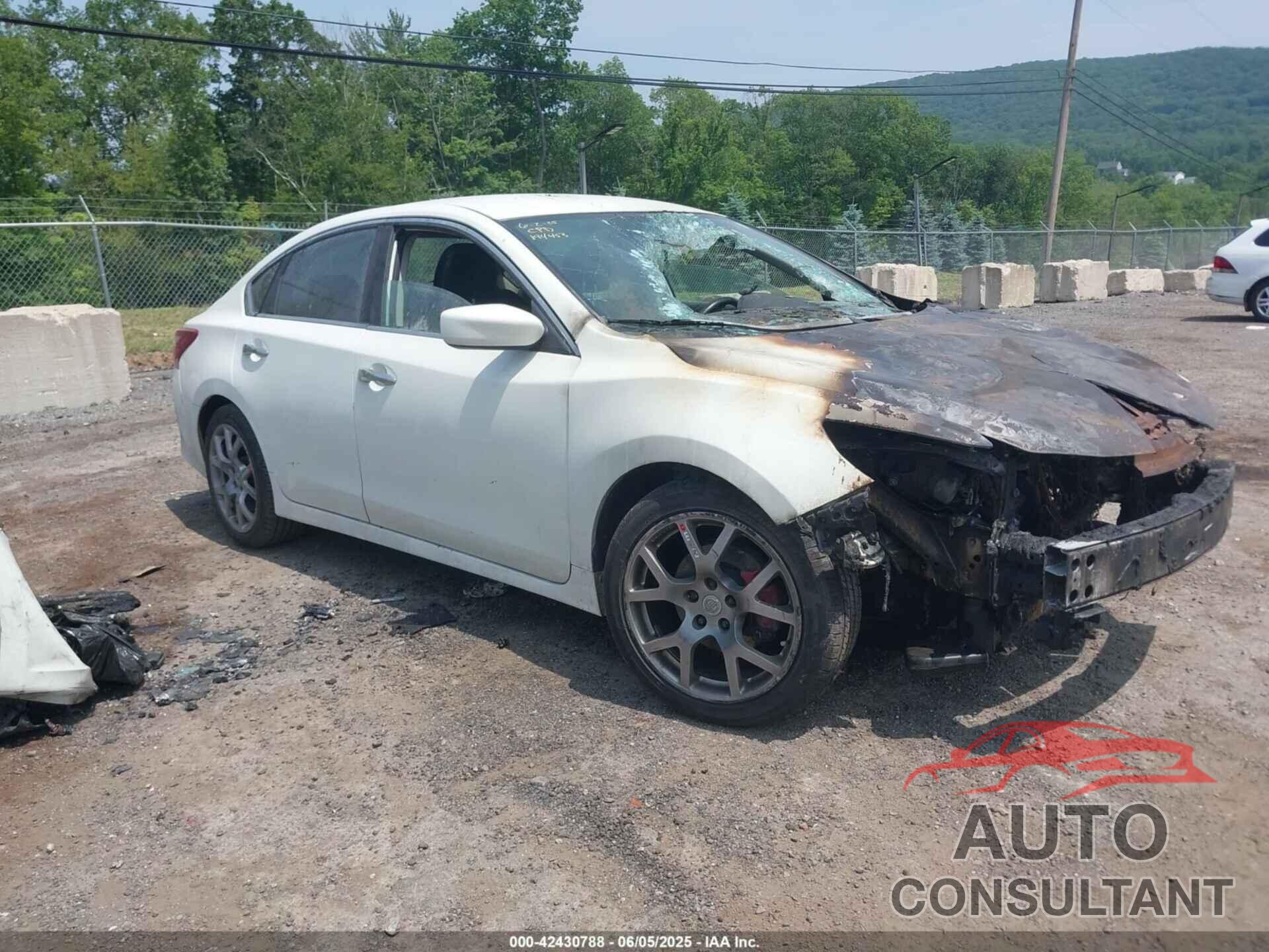 NISSAN ALTIMA 2018 - 1N4AL3AP8JC194453