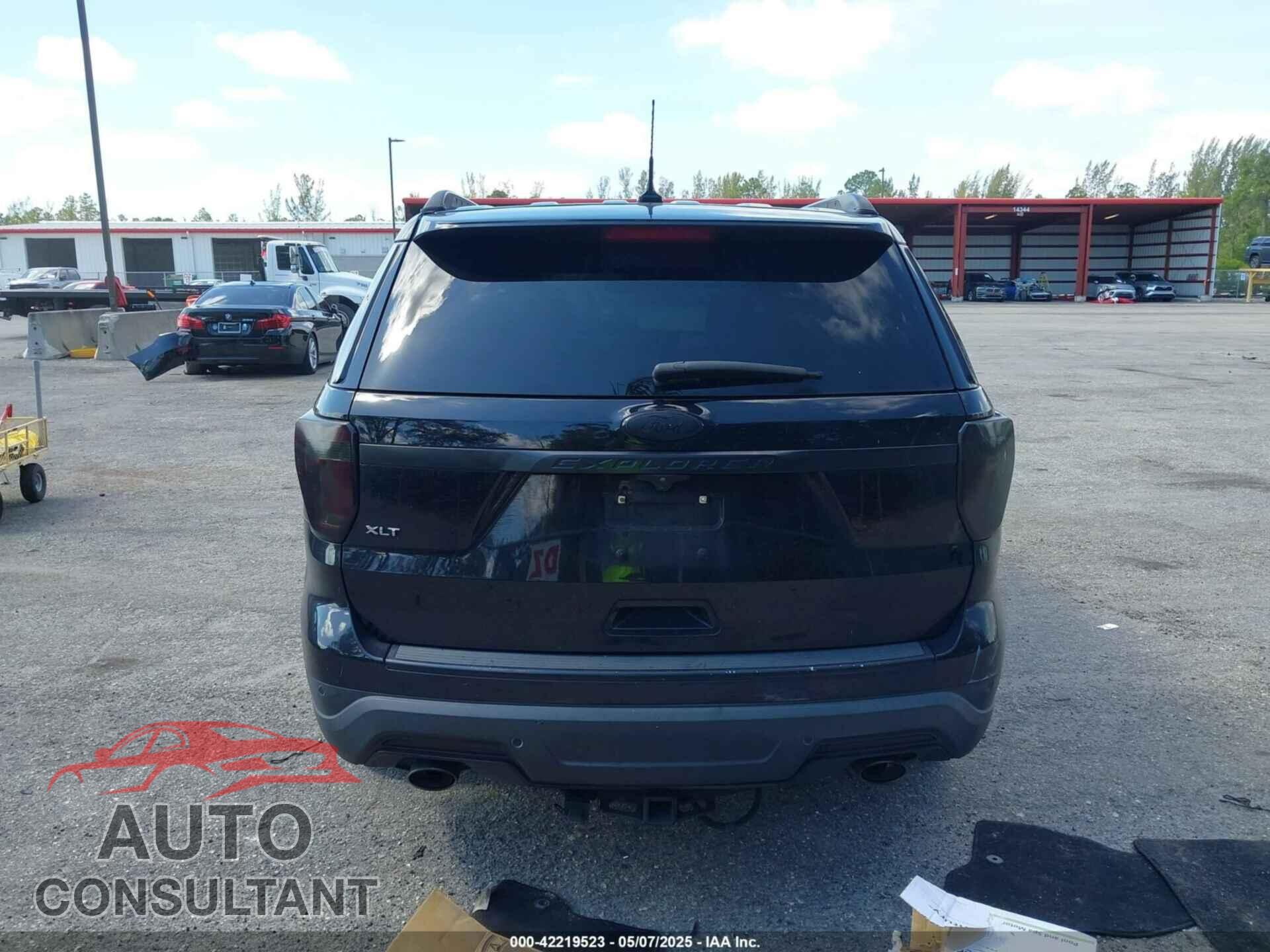 FORD EXPLORER 2018 - 1FM5K7D85JGB04304