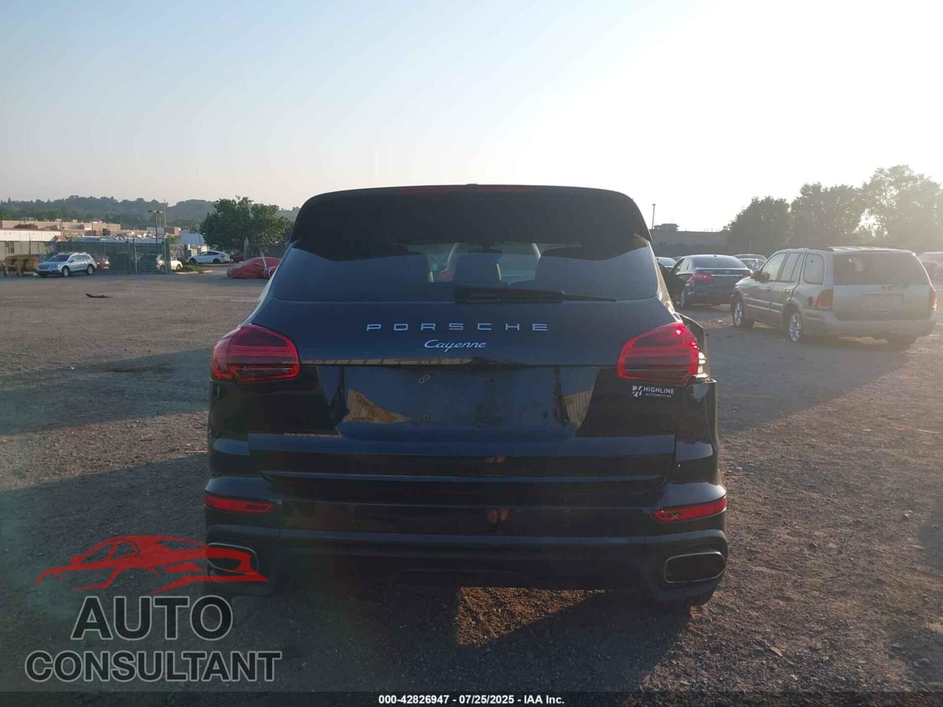 PORSCHE CAYENNE 2016 - WP1AA2A26GLA04493