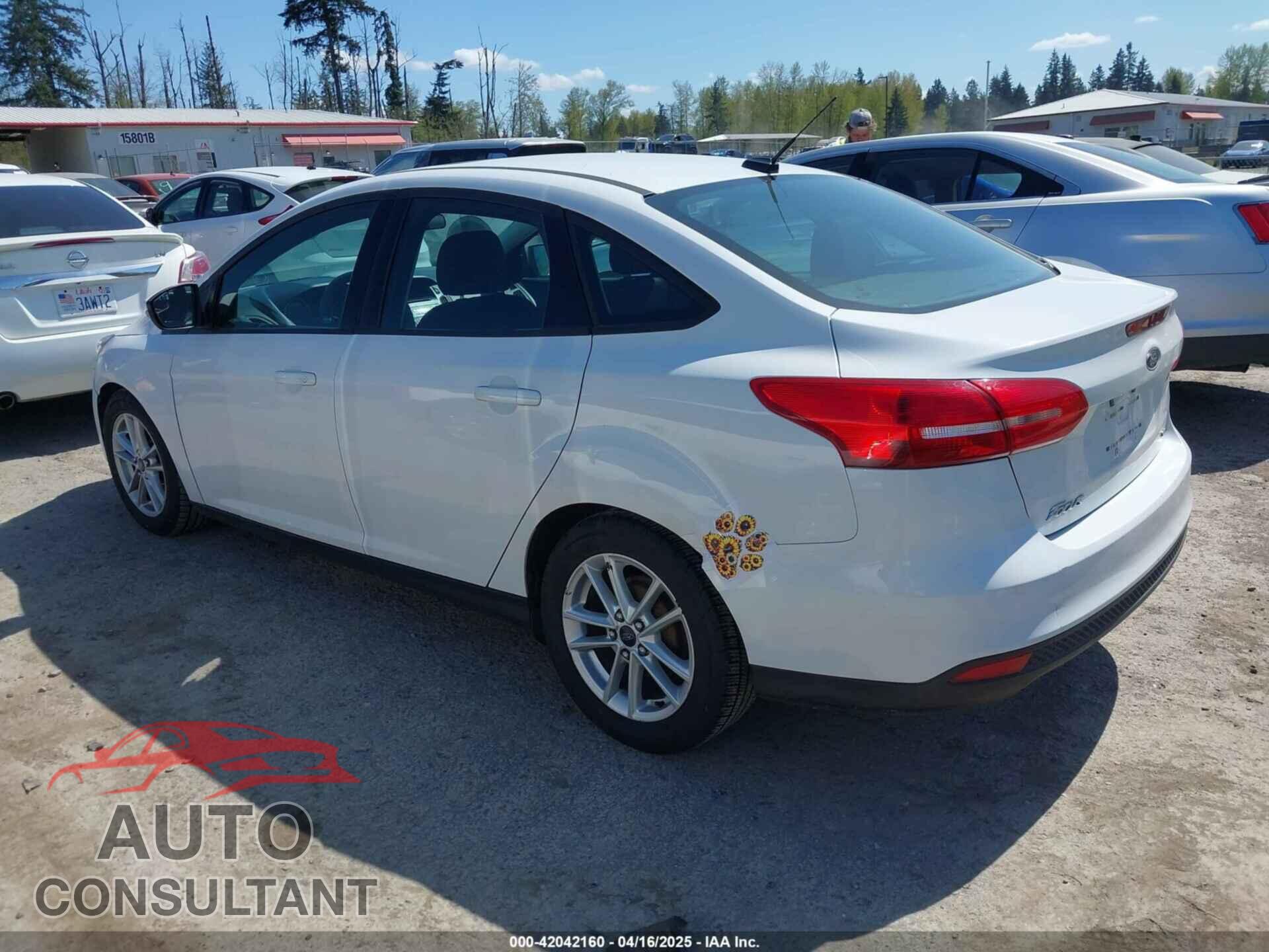 FORD FOCUS 2016 - 1FADP3F22GL272491