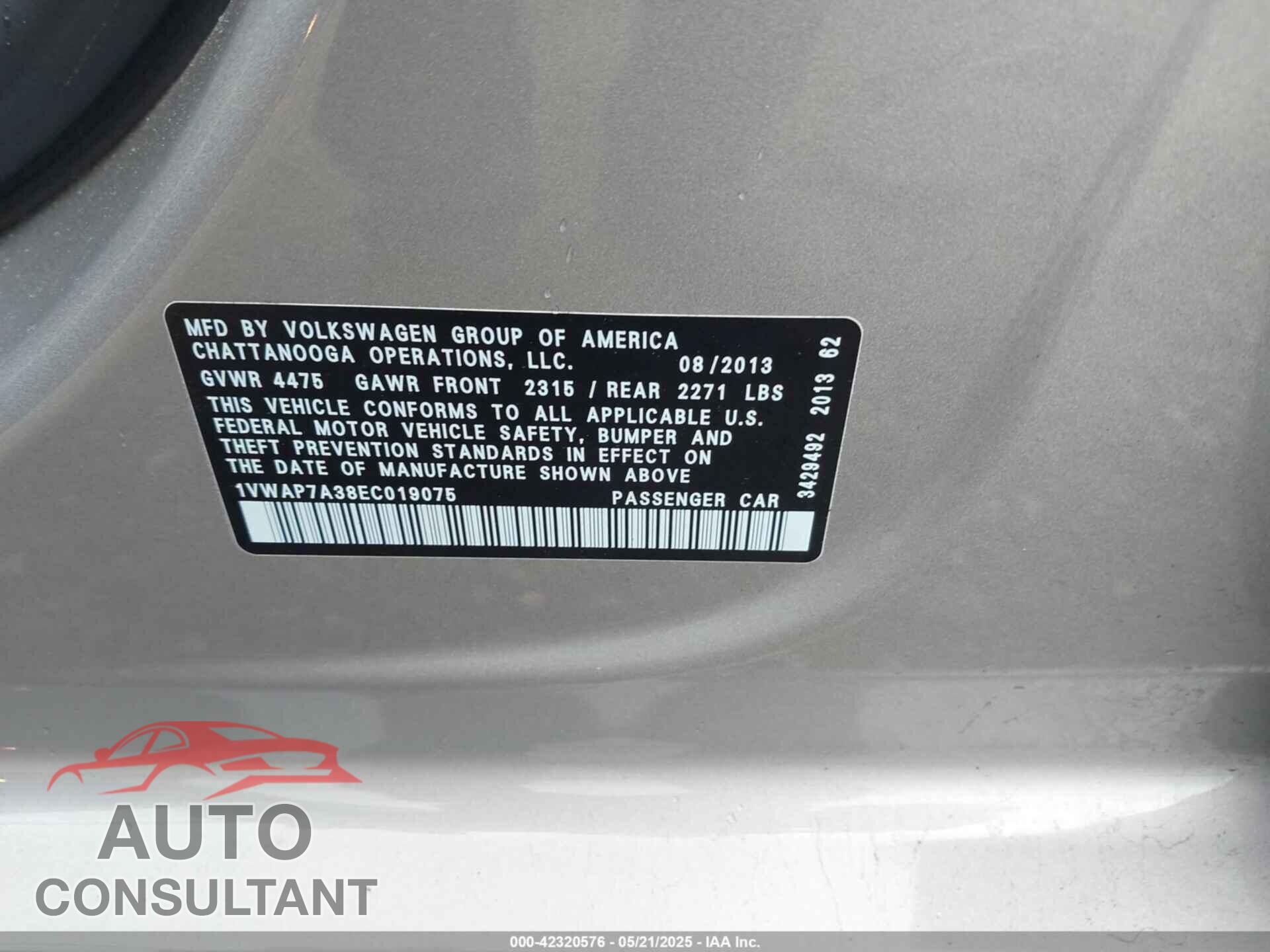 VOLKSWAGEN PASSAT 2014 - 1VWAP7A38EC019075