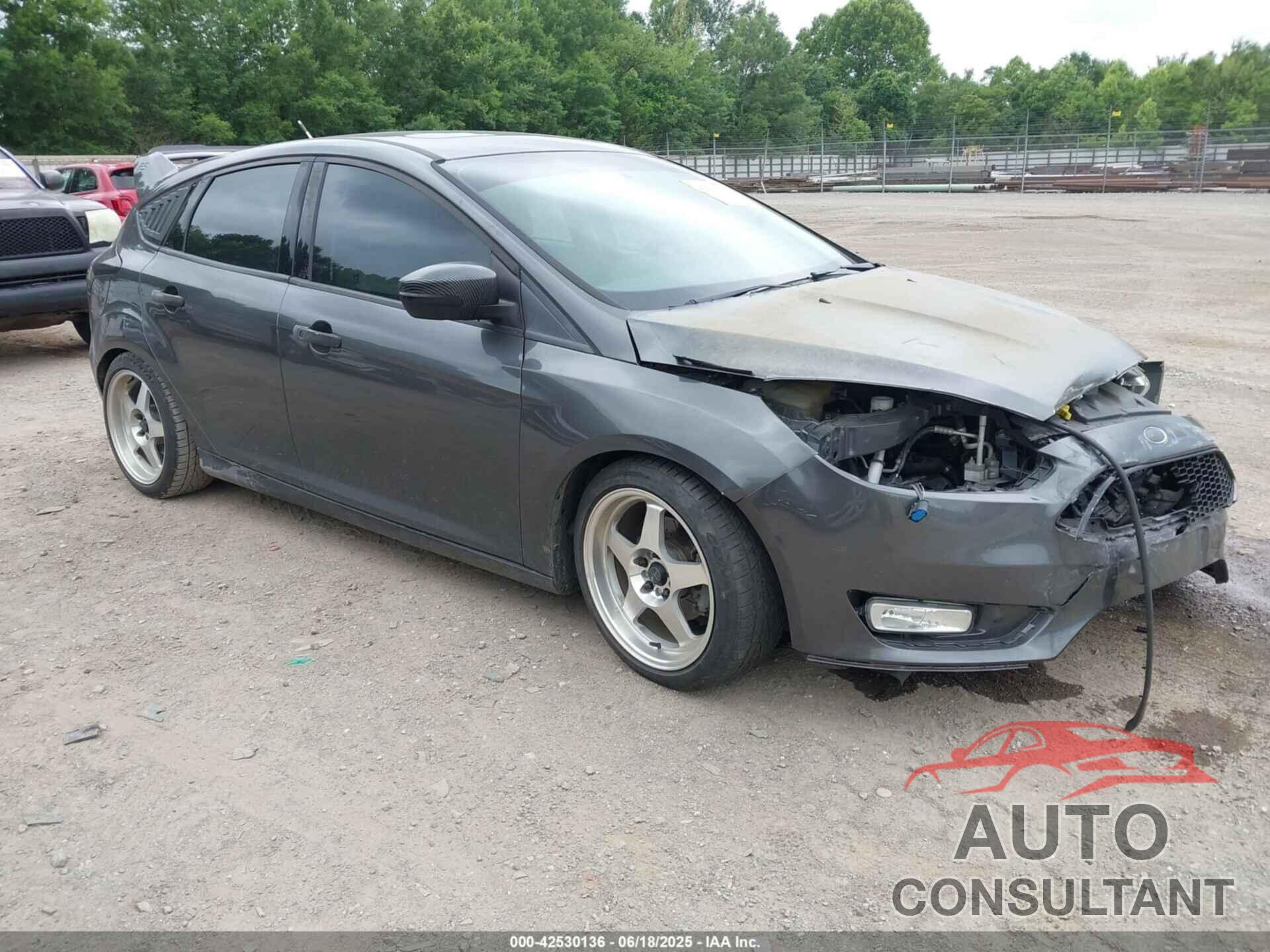 FORD FOCUS 2015 - 1FADP3N25FL214388