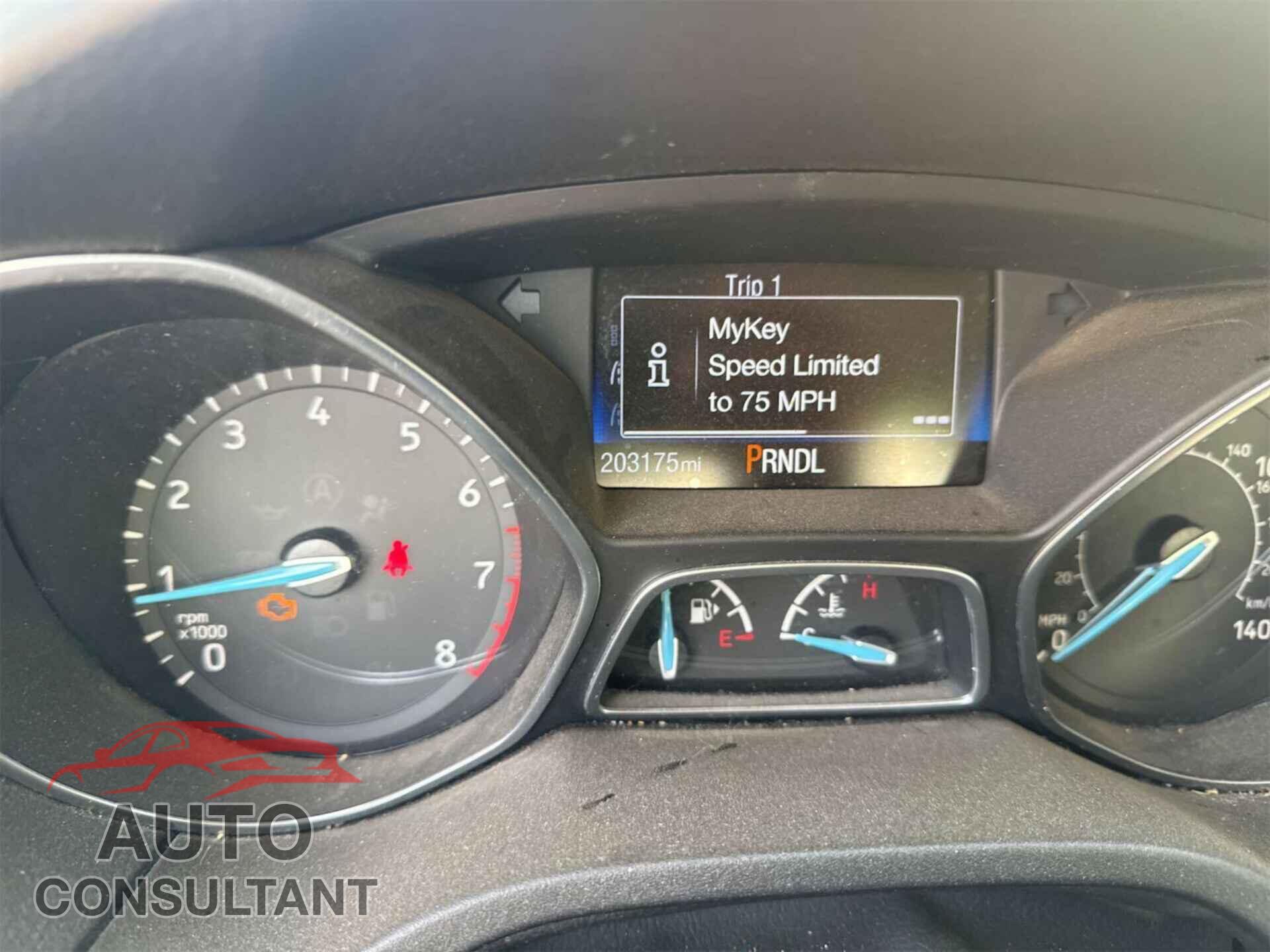 FORD FOCUS 2016 - 1FADP3E21GL366296