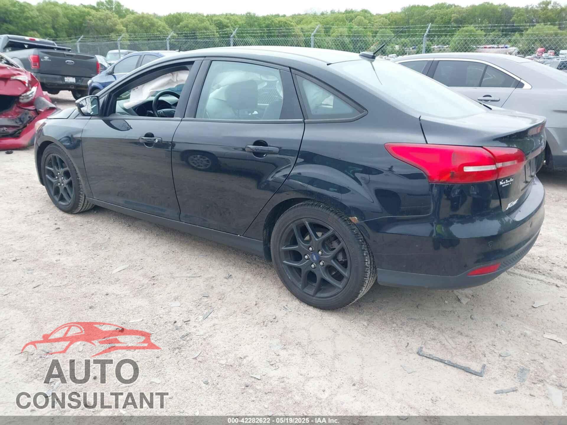 FORD FOCUS 2016 - 1FADP3F23GL244313