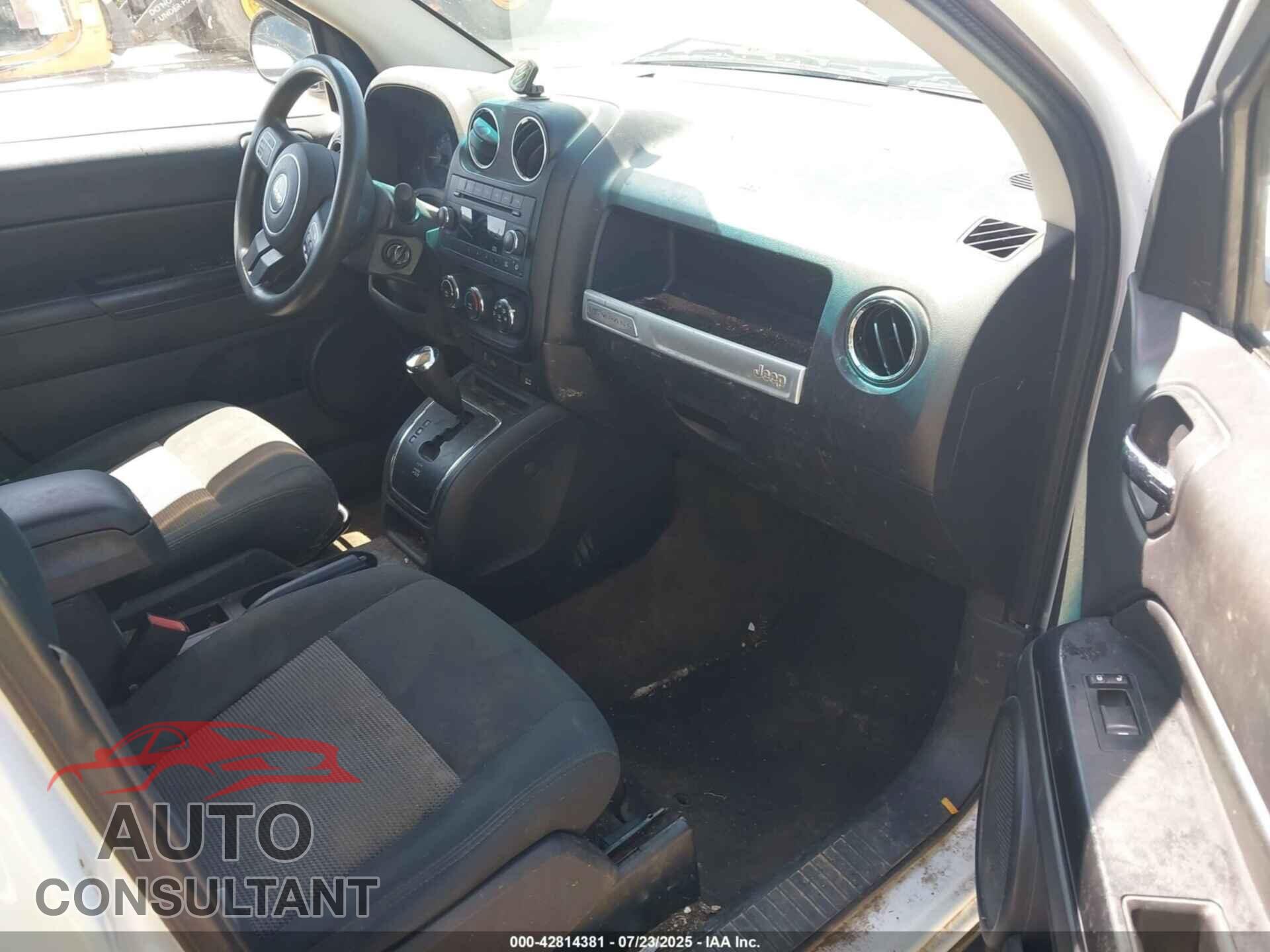 JEEP COMPASS 2014 - 1C4NJCBA6ED749637