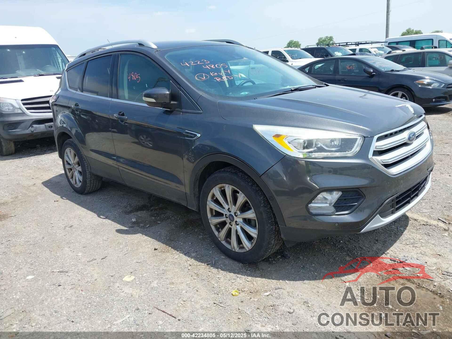 FORD ESCAPE 2017 - 1FMCU9J92HUE51059