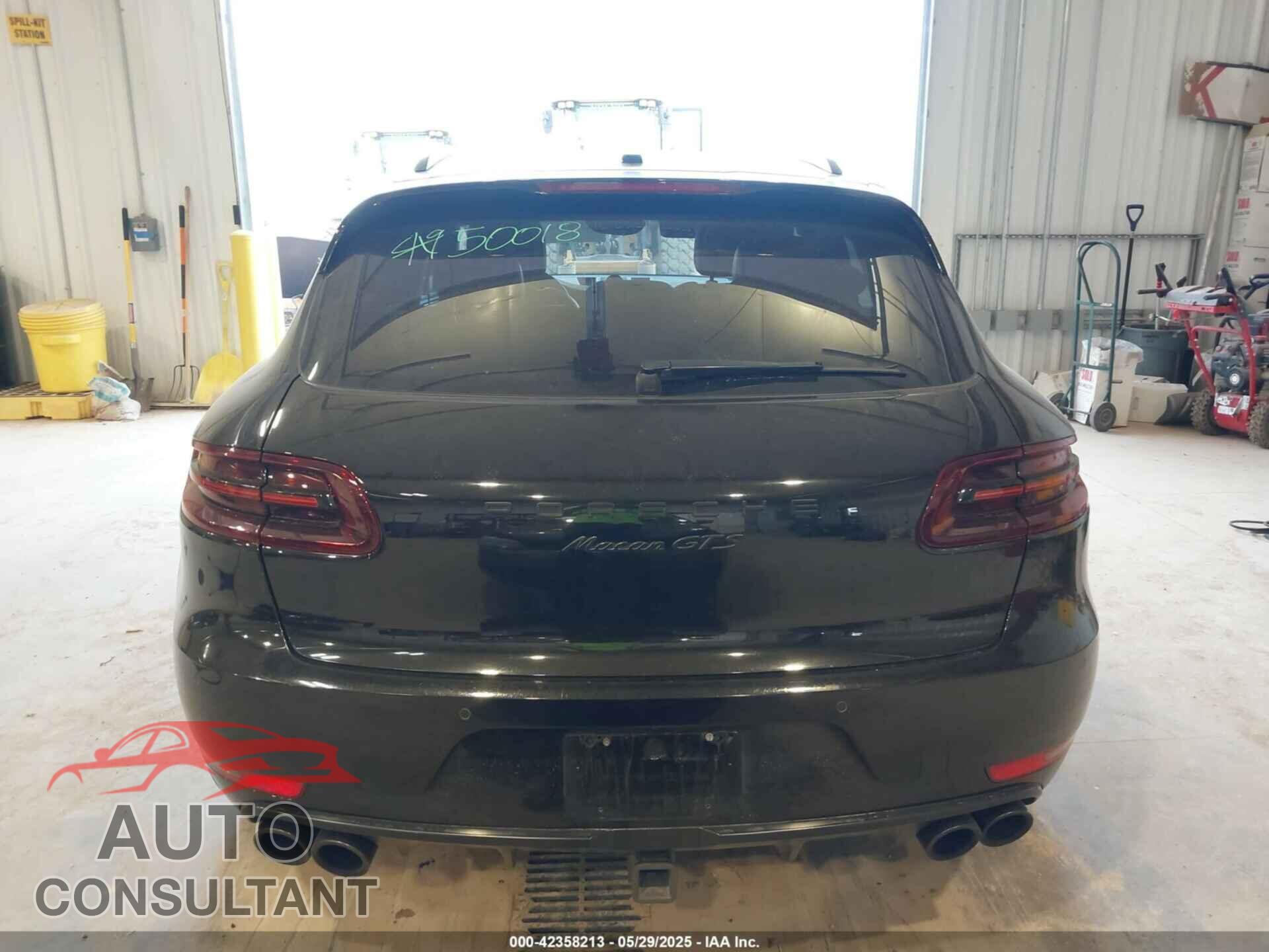 PORSCHE MACAN 2017 - WP1AG2A56HLB51567