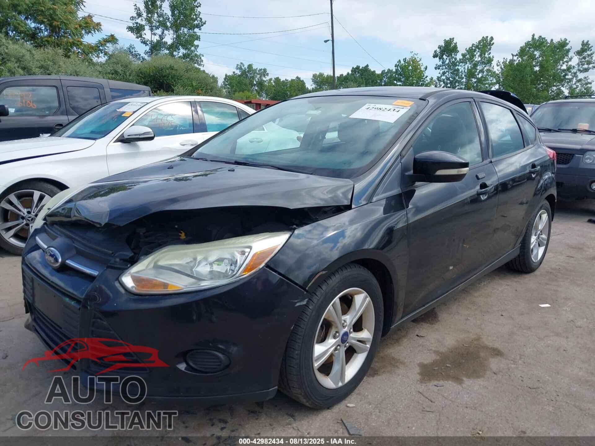 FORD FOCUS 2014 - 1FADP3K28EL377393