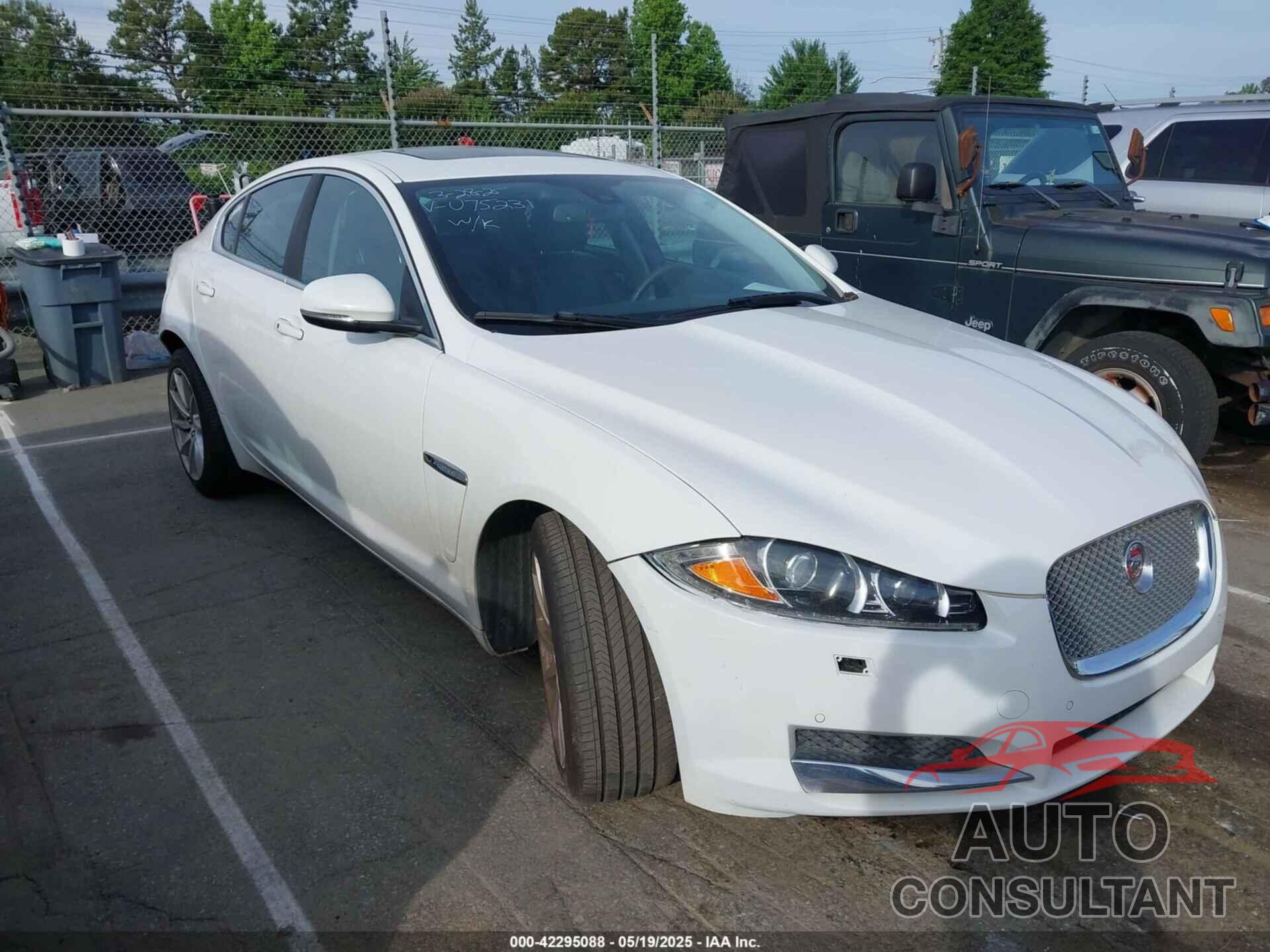 JAGUAR XF 2015 - SAJWA0FS0FPU75231