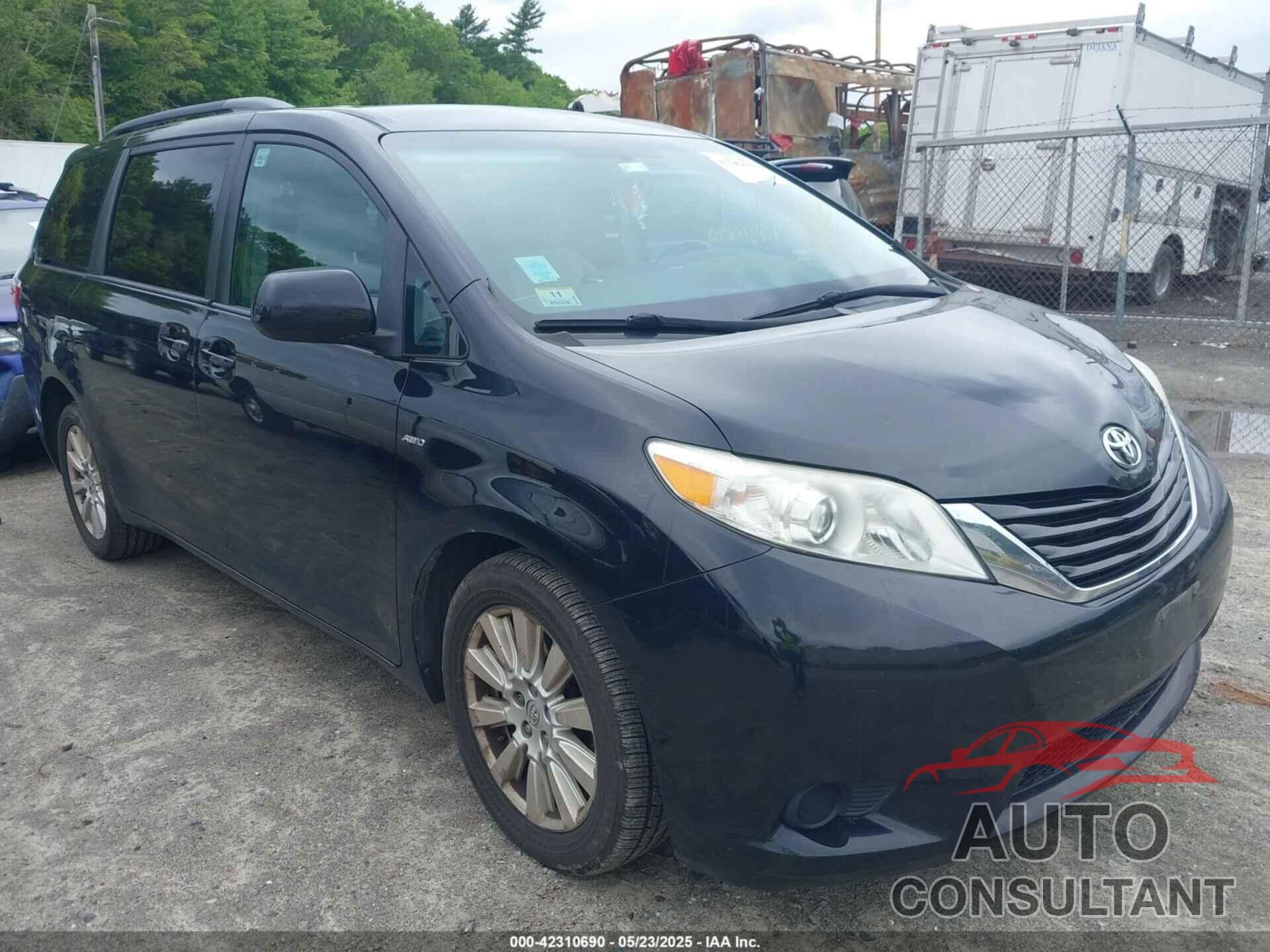 TOYOTA SIENNA 2017 - 5TDJZ3DC5HS160965