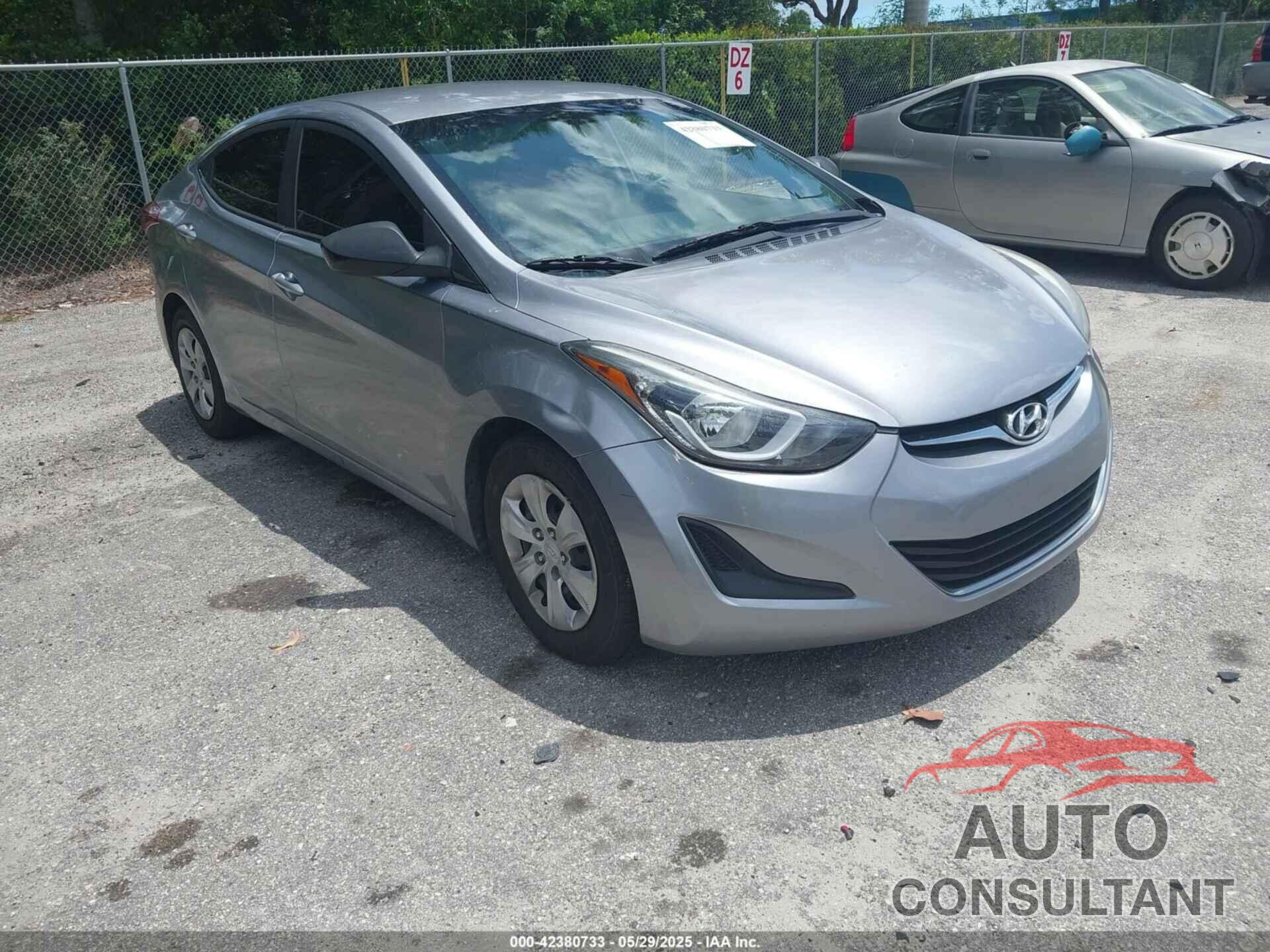 HYUNDAI ELANTRA 2016 - 5NPDH4AE8GH774845