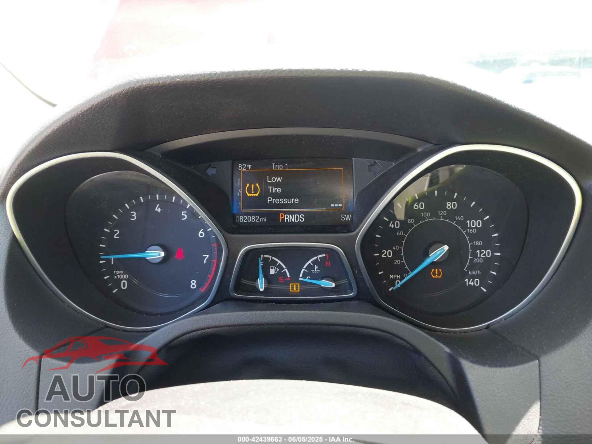 FORD FOCUS 2018 - 1FADP3FE8JL304782