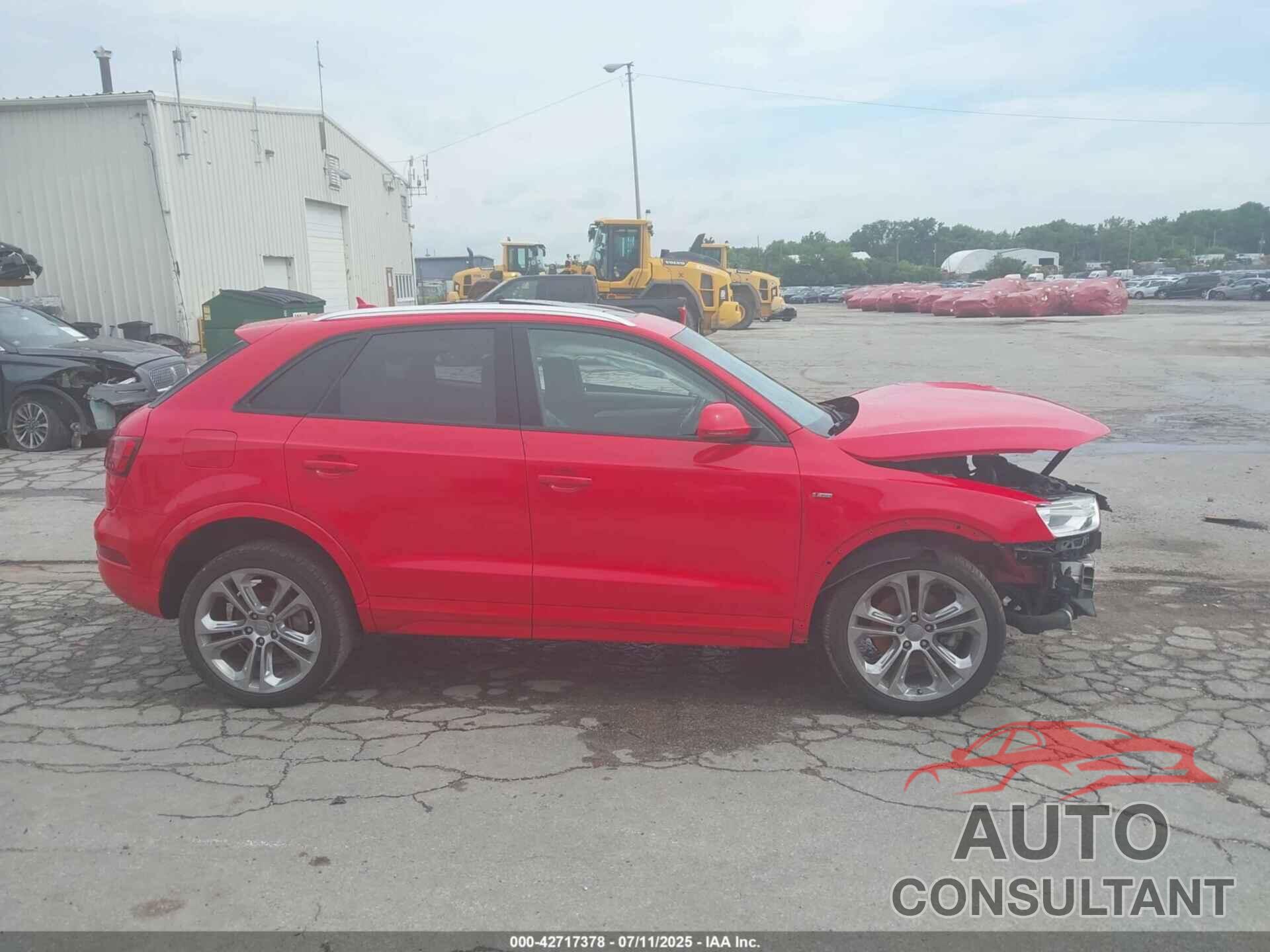 AUDI Q3 2018 - WA1BCCFS9JR025027