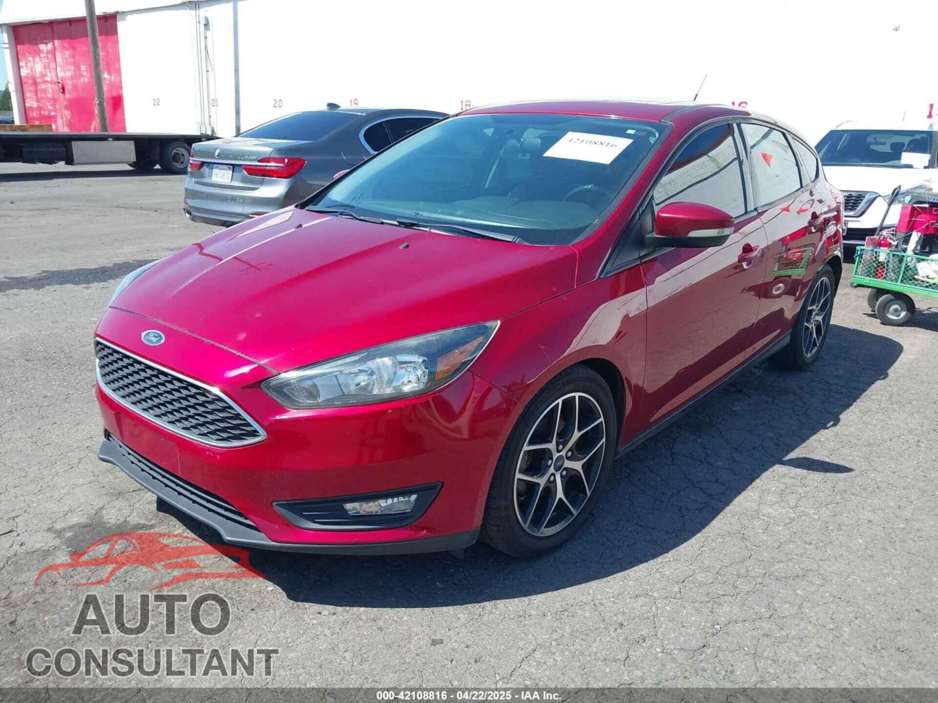 FORD FOCUS 2017 - 1FADP3M27HL214624