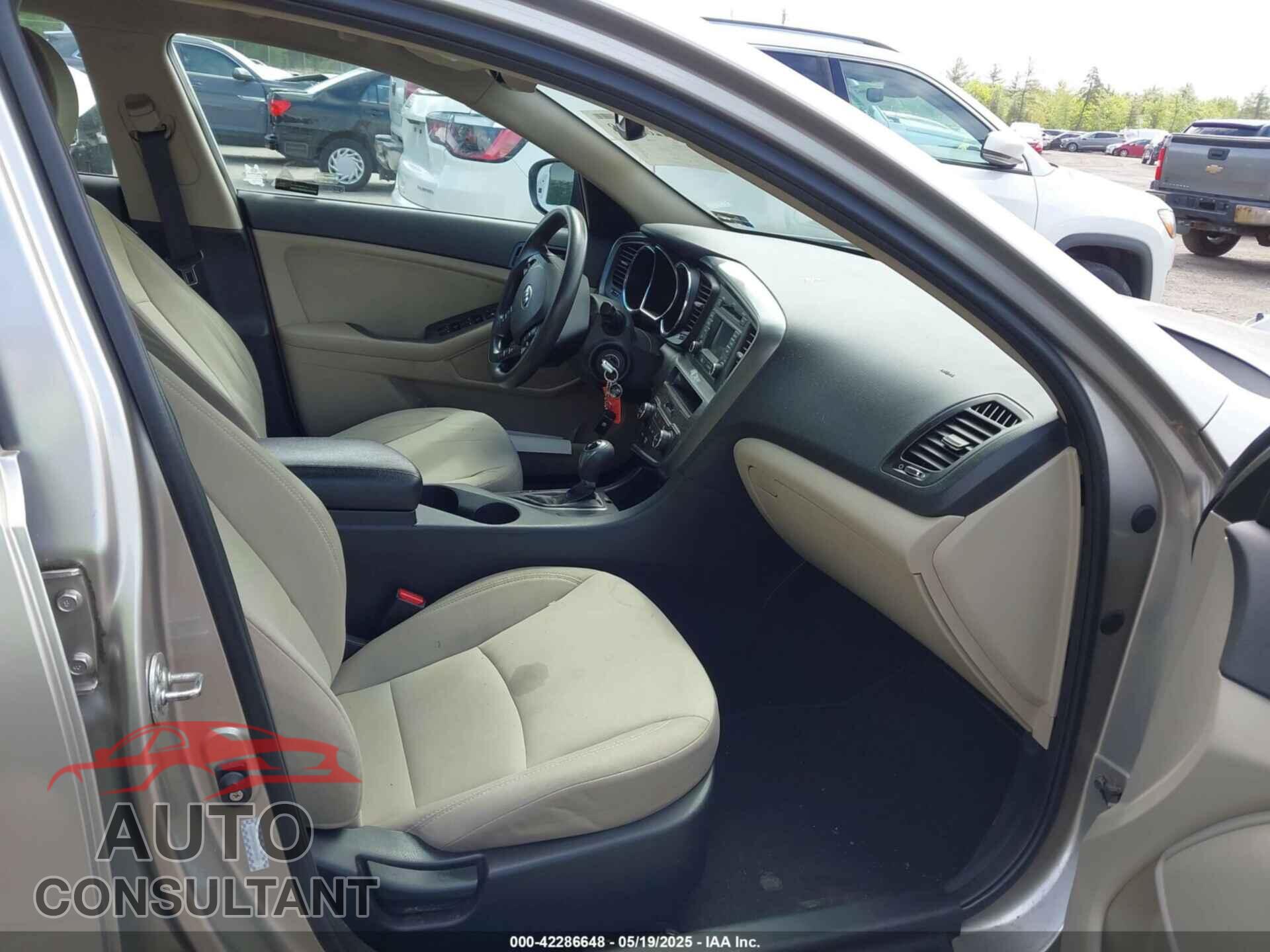 KIA OPTIMA 2013 - KNAGM4A79D5380077