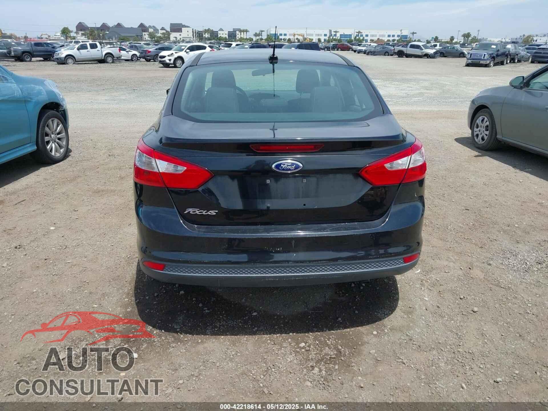 FORD FOCUS 2014 - 1FADP3E2XEL355486