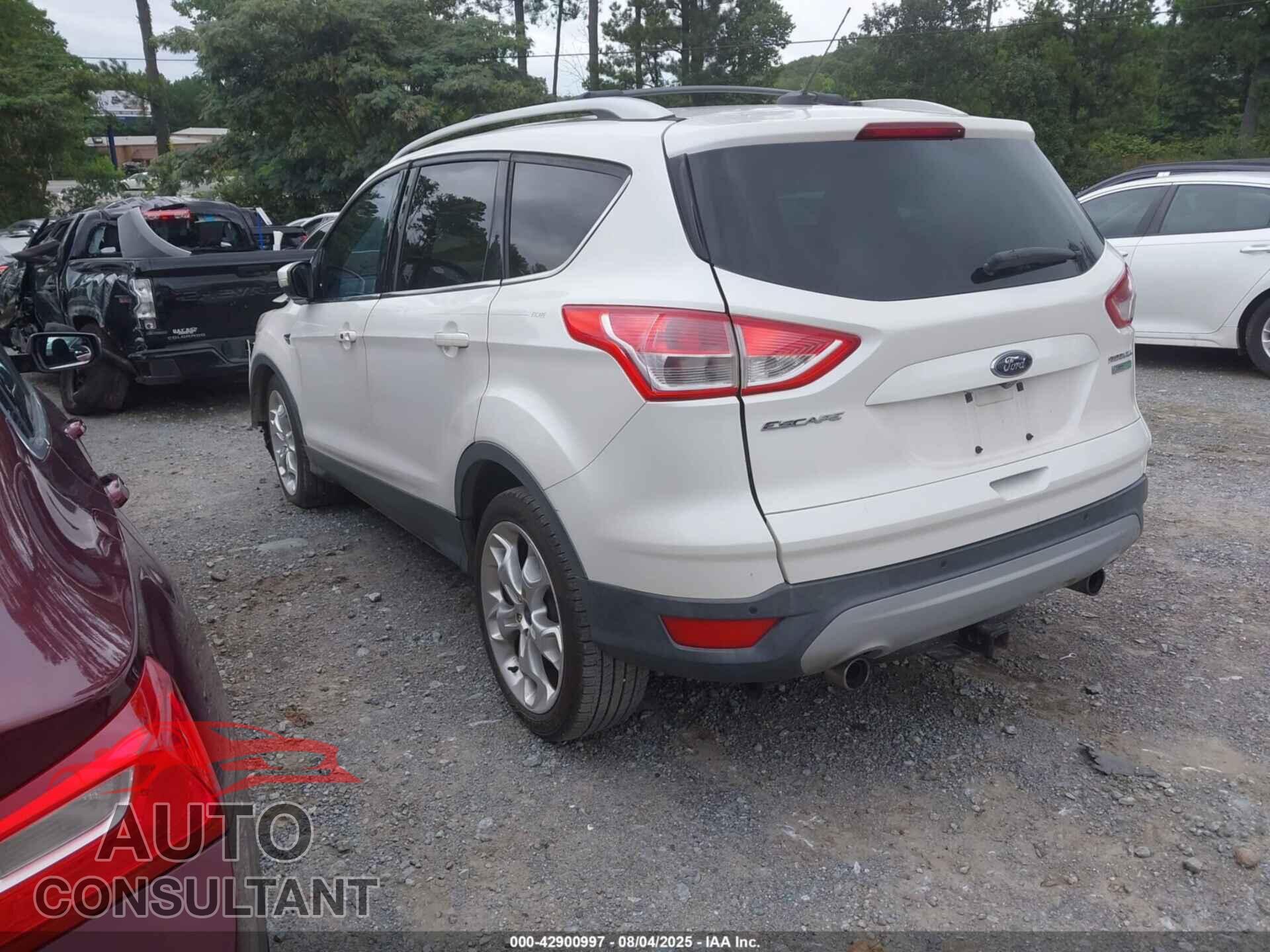 FORD ESCAPE 2013 - 1FMCU0J99DUB43909