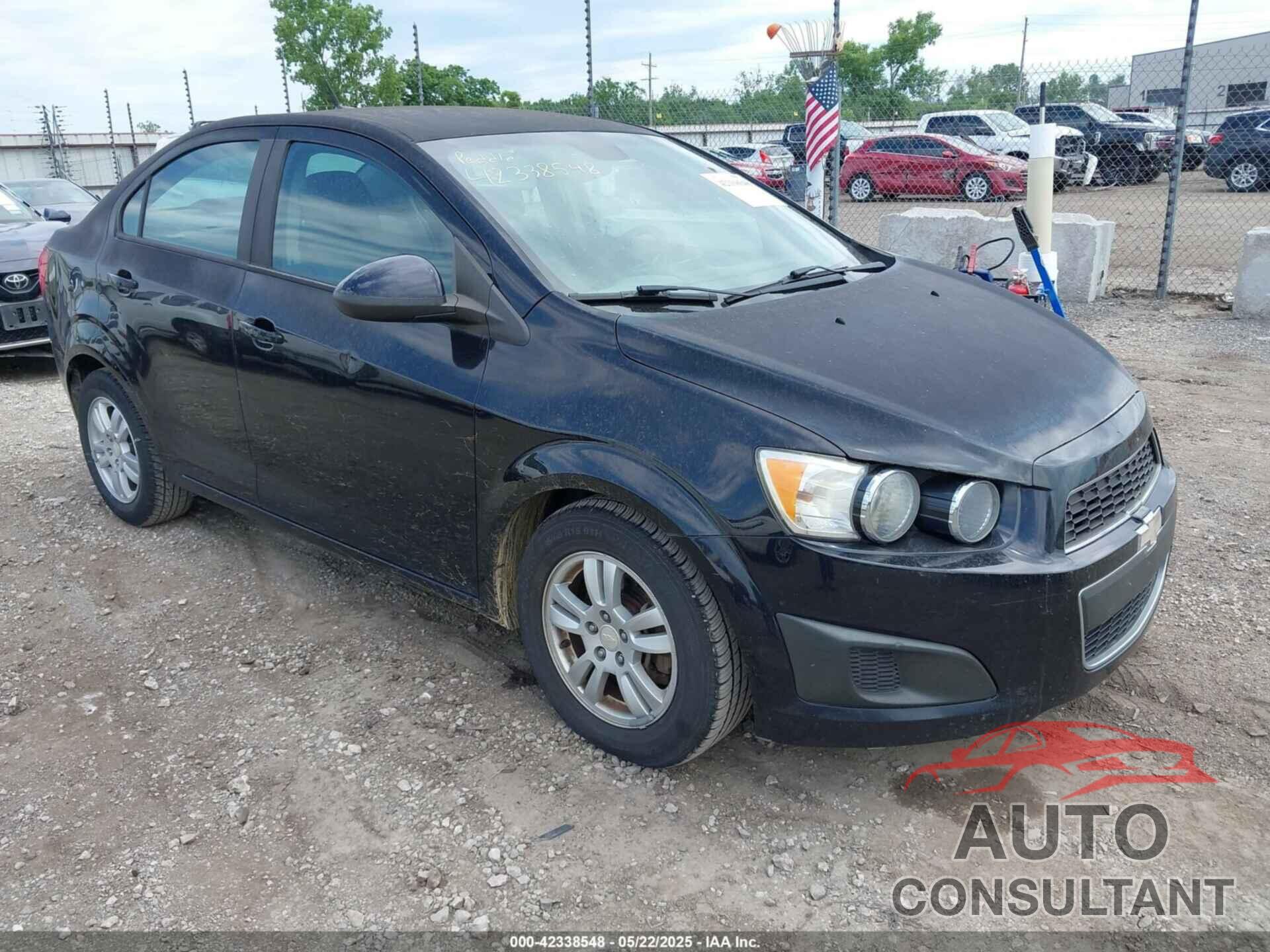 CHEVROLET SONIC 2012 - 1G1JA5SH8C4218047