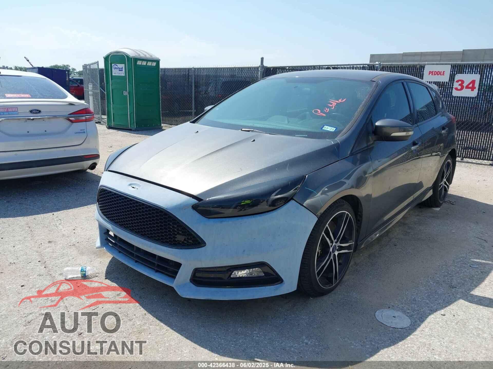 FORD FOCUS ST 2016 - 1FADP3L98GL374380