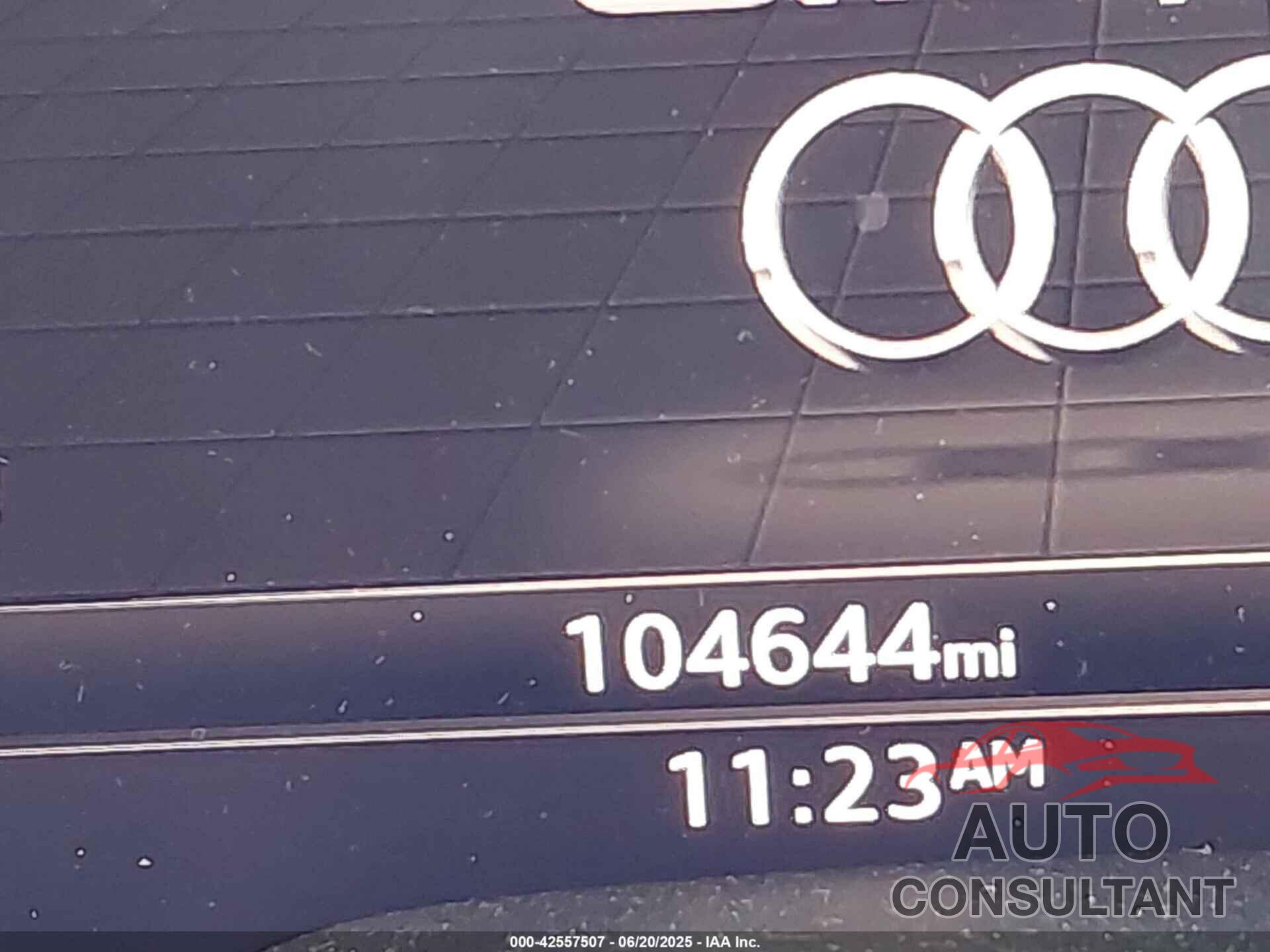 AUDI Q7 2018 - WA1VAAF75JD036199