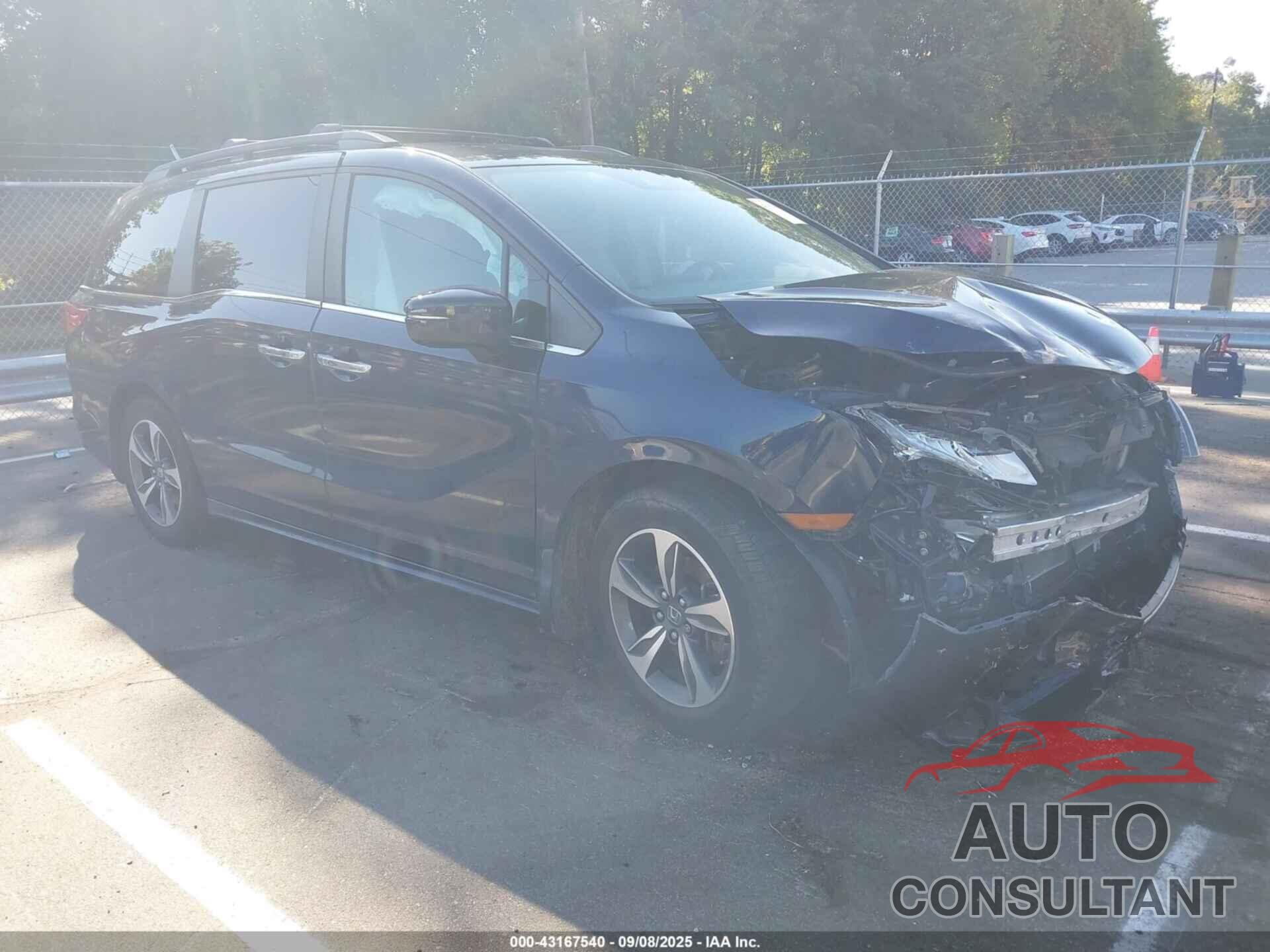 HONDA ODYSSEY 2018 - 5FNRL6H84JB071538