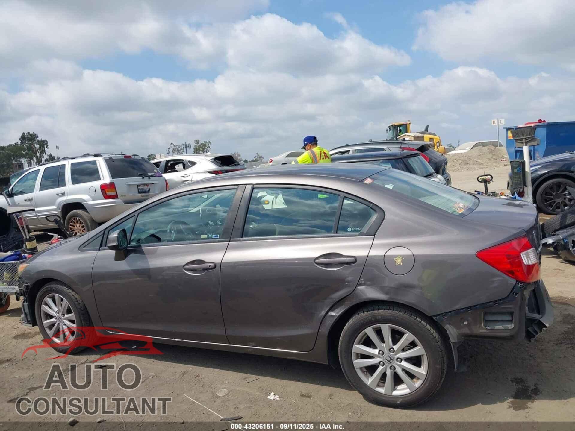 HONDA CIVIC 2012 - 19XFB2F8XCE300802