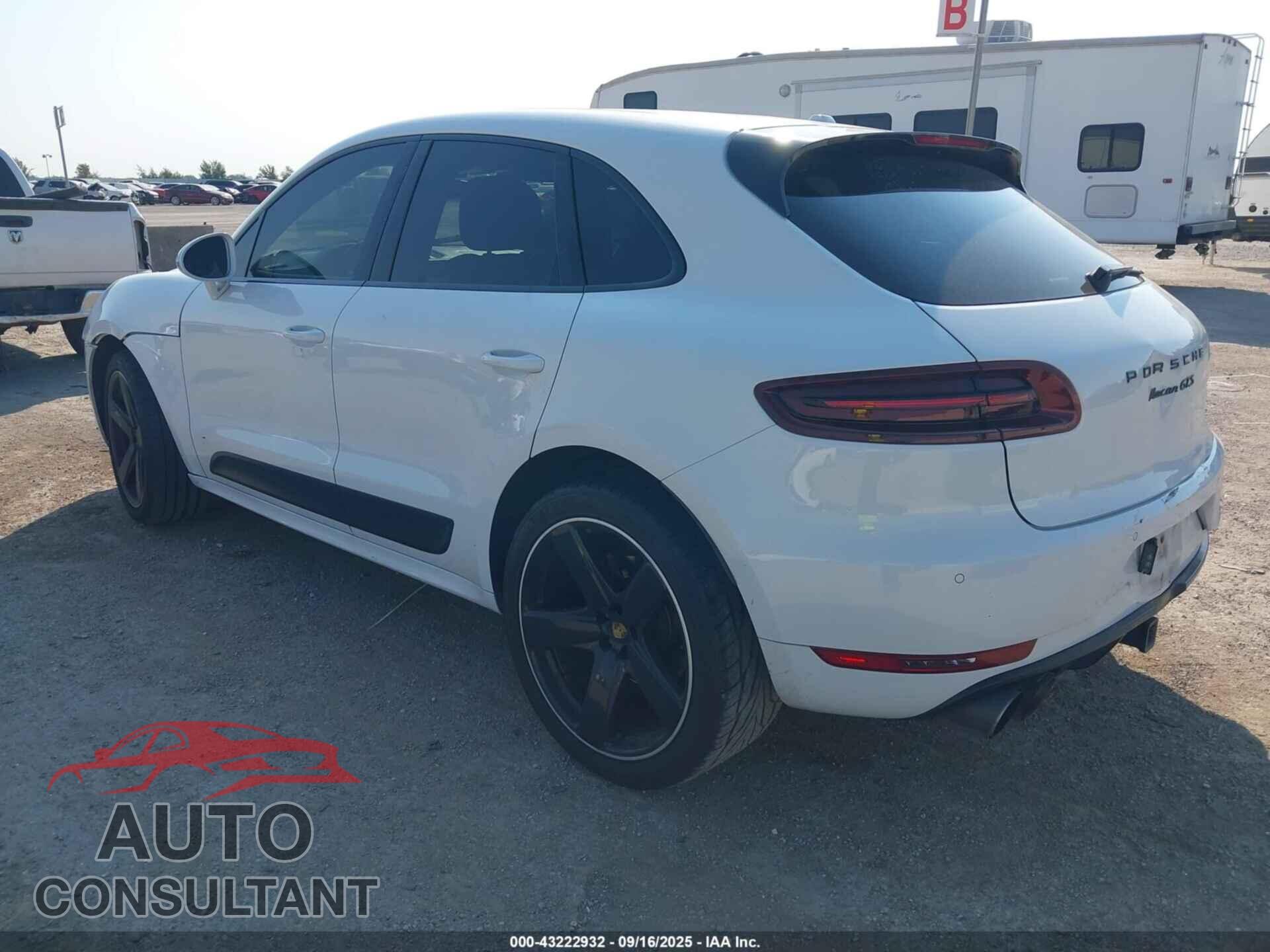 PORSCHE MACAN 2017 - WP1AG2A58HLB56043