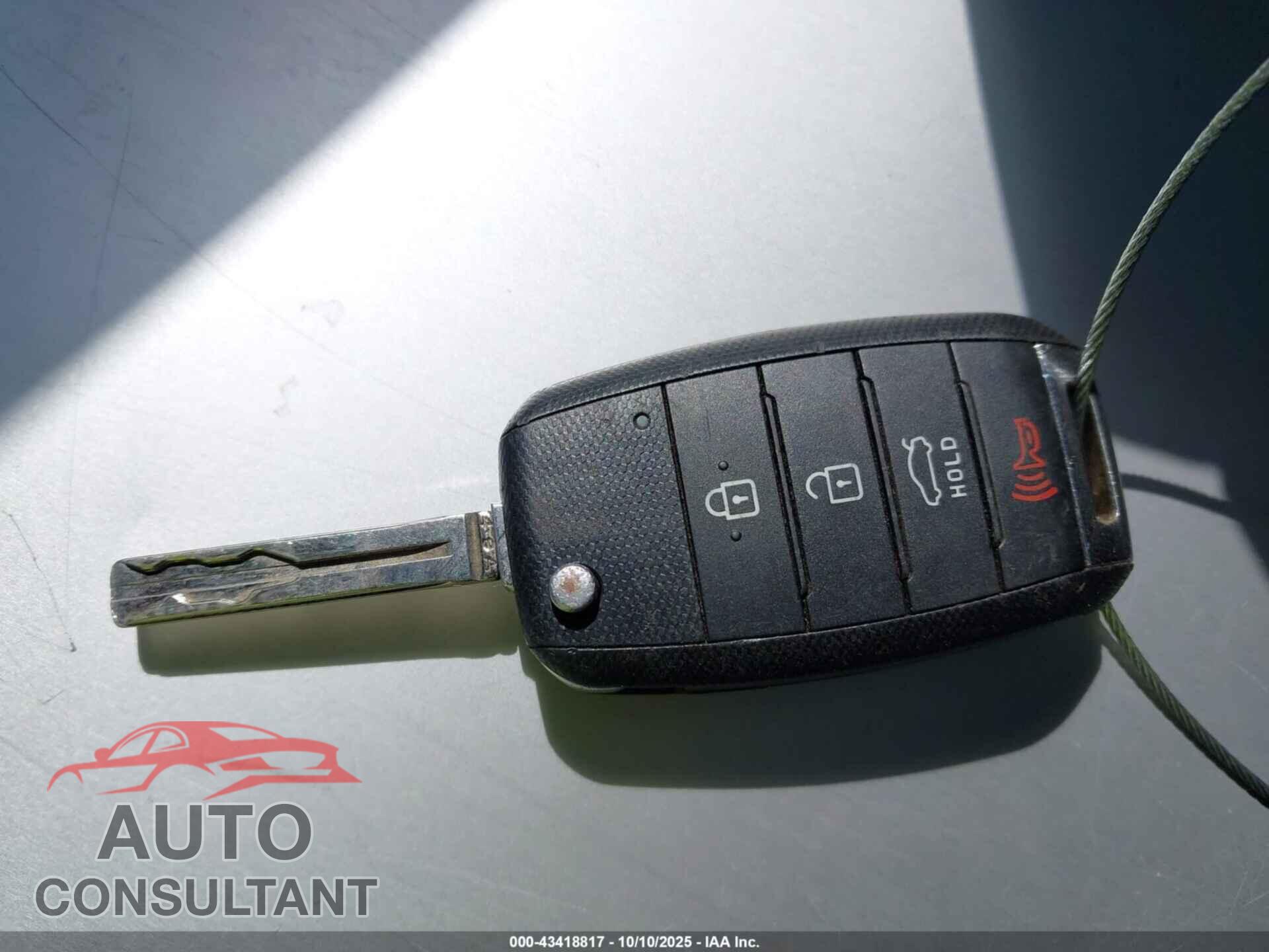 KIA OPTIMA 2015 - KNAGM4A77F5570687