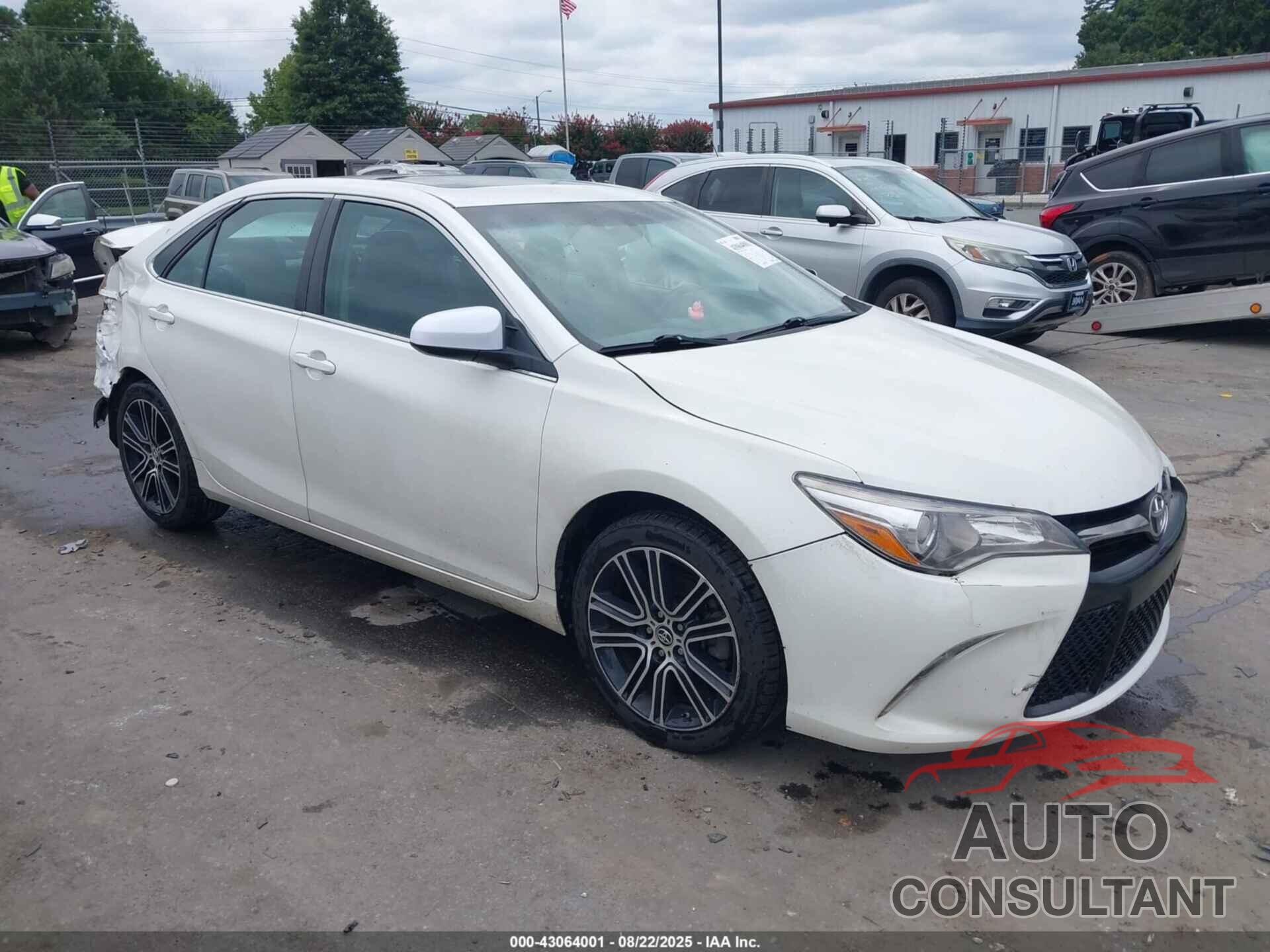 TOYOTA CAMRY 2016 - 4T1BF1FK0GU533602