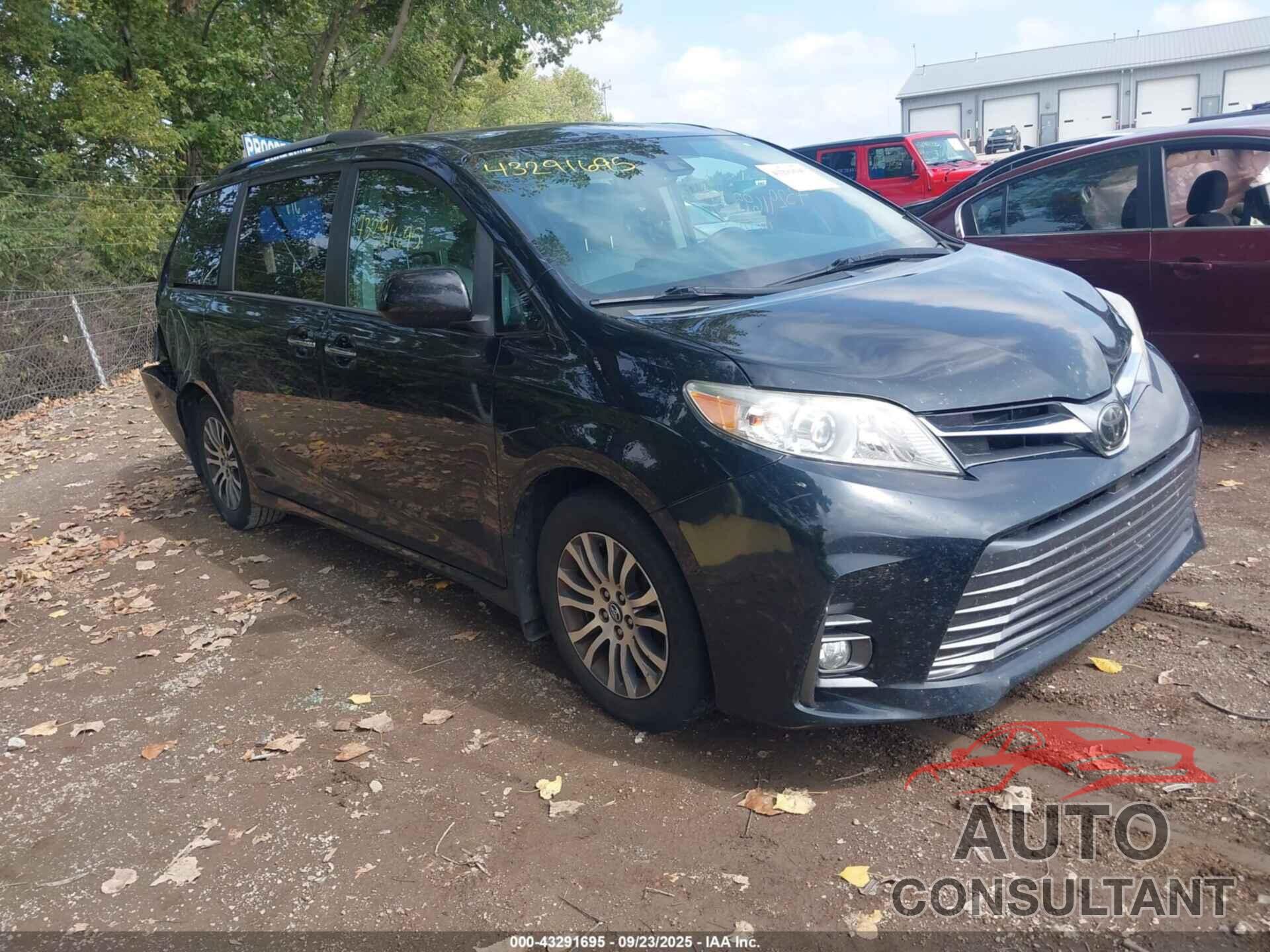 TOYOTA SIENNA 2018 - 5TDYZ3DC6JS934242