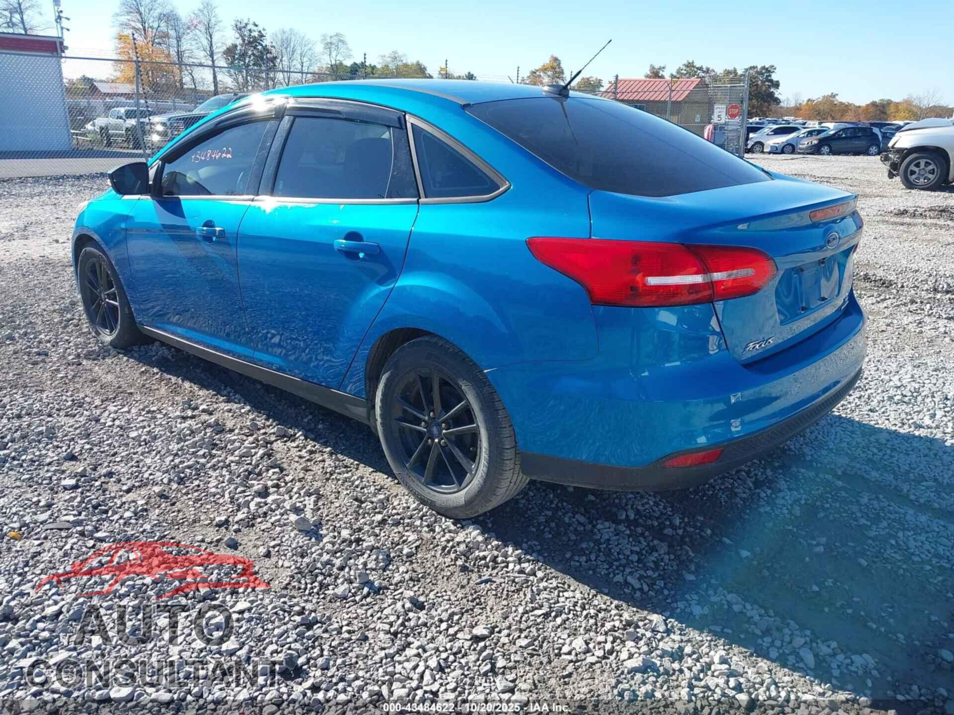 FORD FOCUS 2015 - 1FADP3F24FL254279