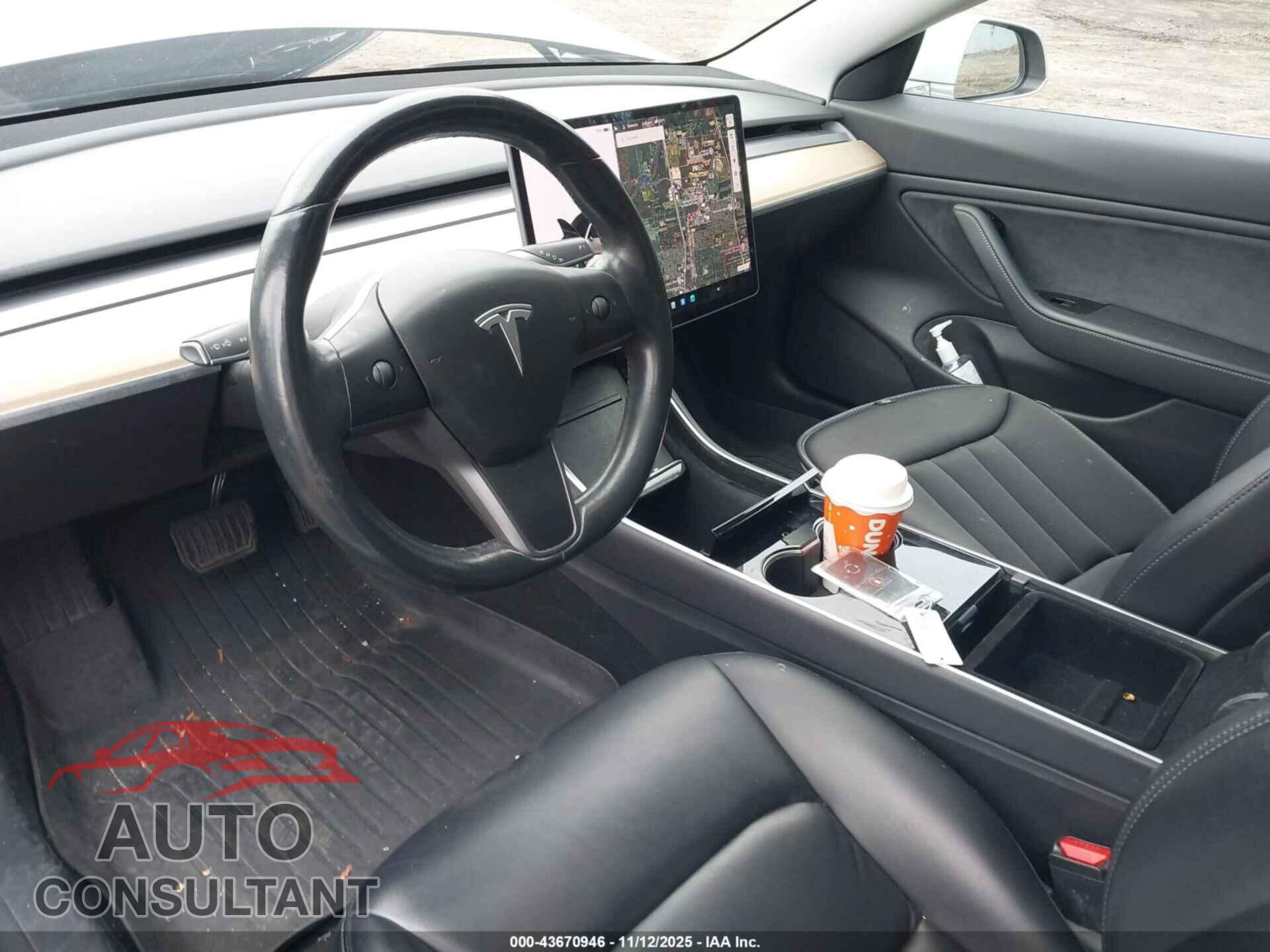 TESLA MODEL 3 2018 - 5YJ3E1EA7JF098906