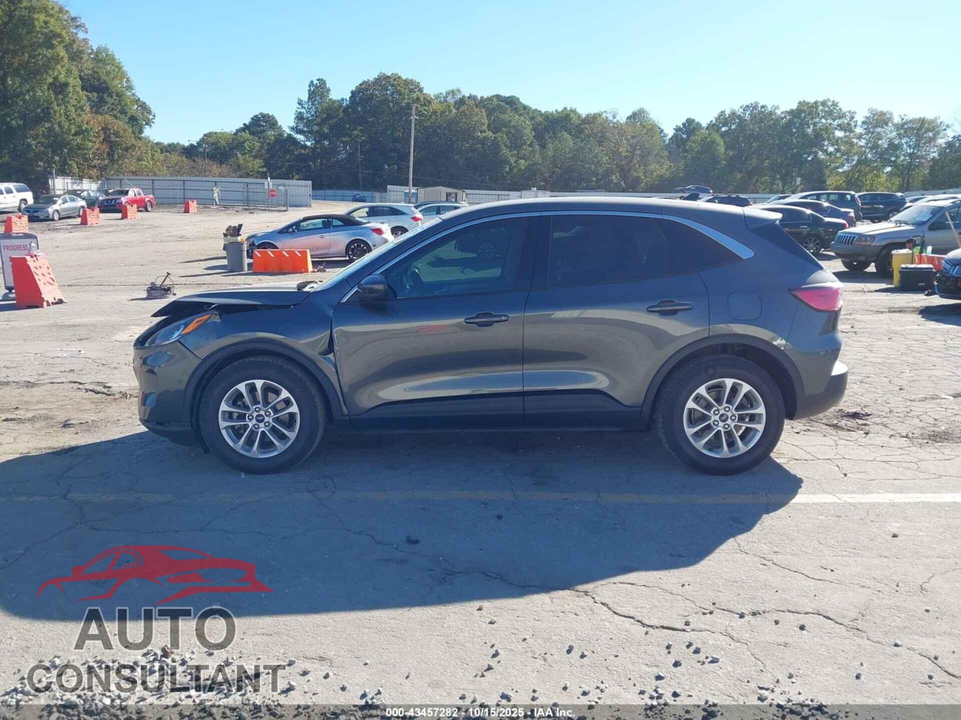 FORD ESCAPE 2020 - 1FMCU0G60LUA75804