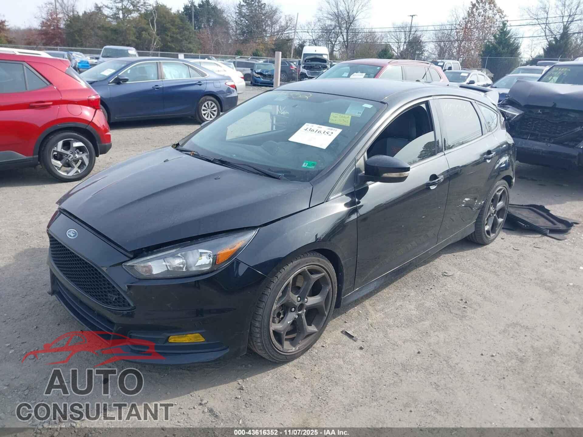 FORD FOCUS ST 2017 - 1FADP3L99HL242441