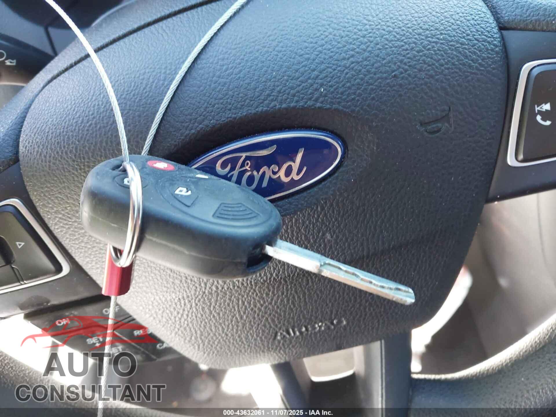 FORD FOCUS 2015 - 1FADP3F2XFL220587
