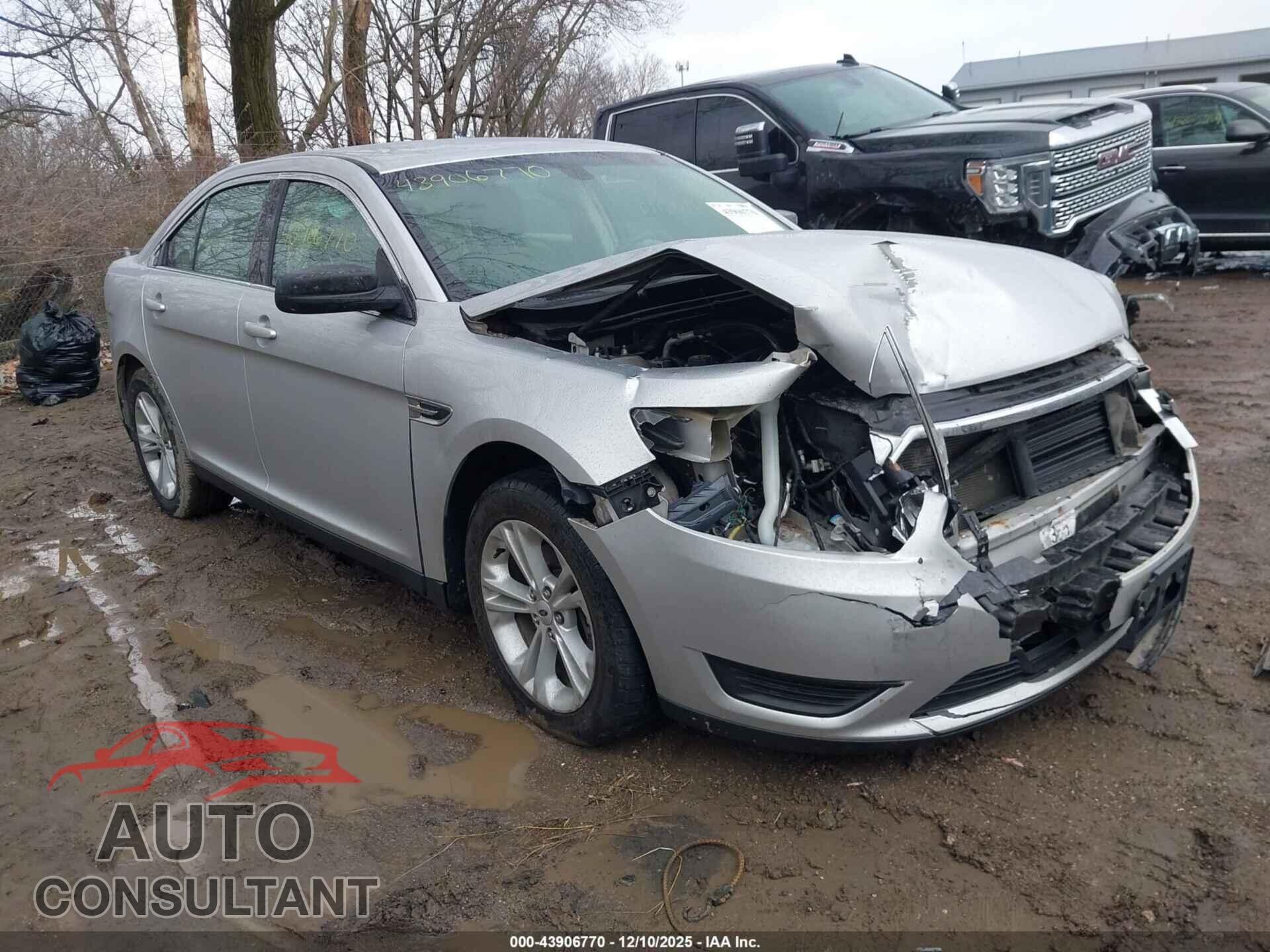 FORD TAURUS 2017 - 1FAHP2D89HG124240