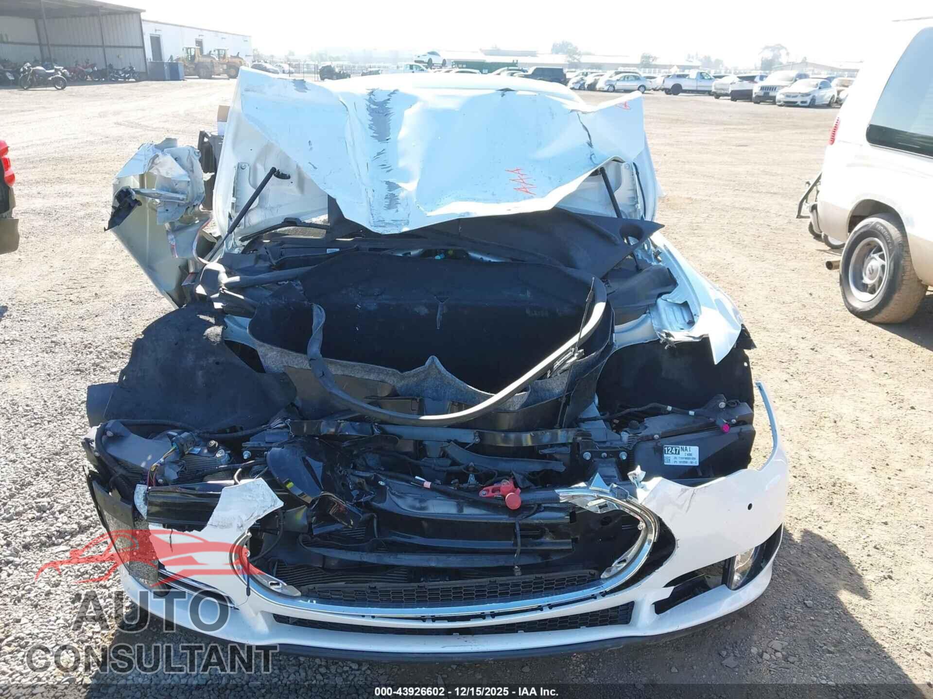 TESLA MODEL S 2015 - 5YJSA1E4XFF105274