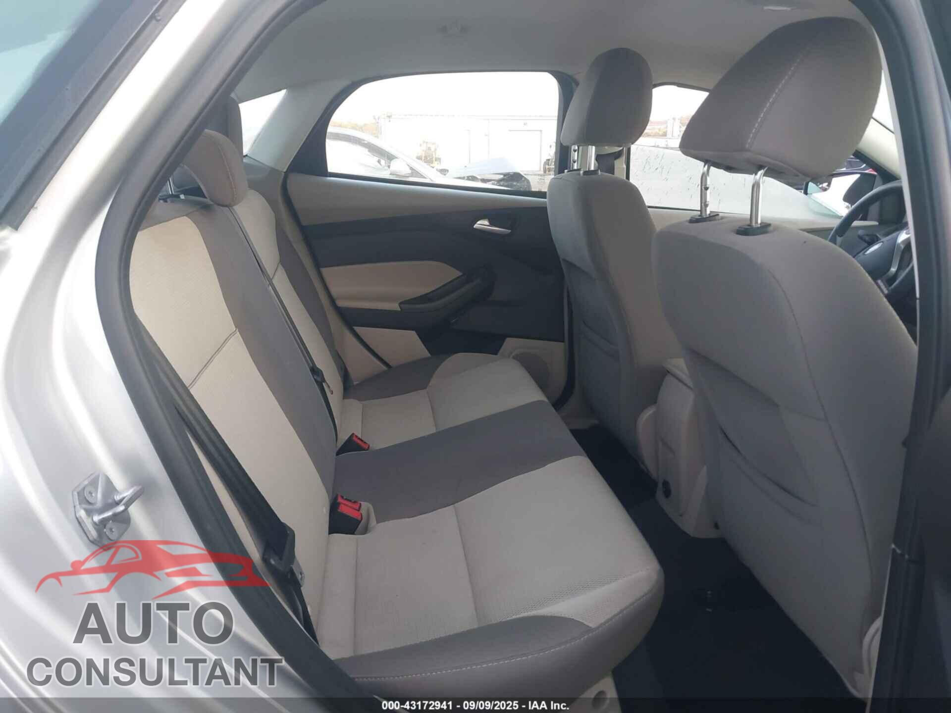 FORD FOCUS 2014 - 1FADP3F28EL304406
