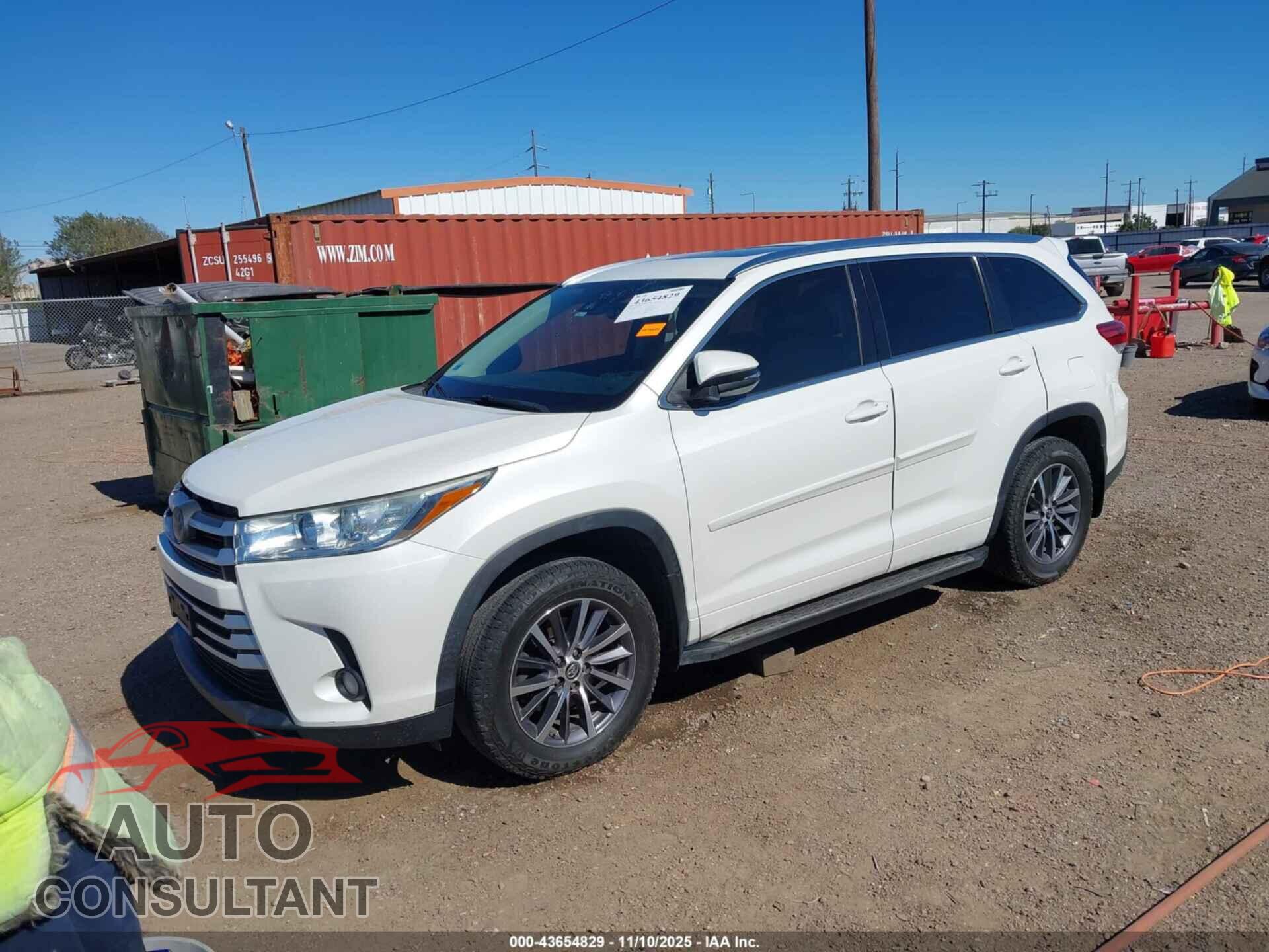 TOYOTA HIGHLANDER 2018 - 5TDKZRFH1JS527401