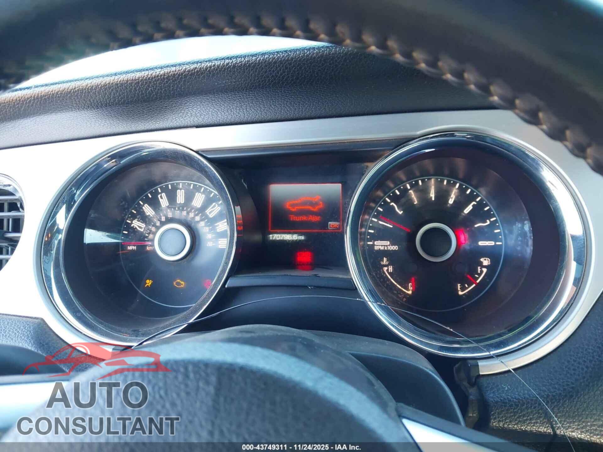 FORD MUSTANG 2014 - 1ZVBP8CF4E5221773