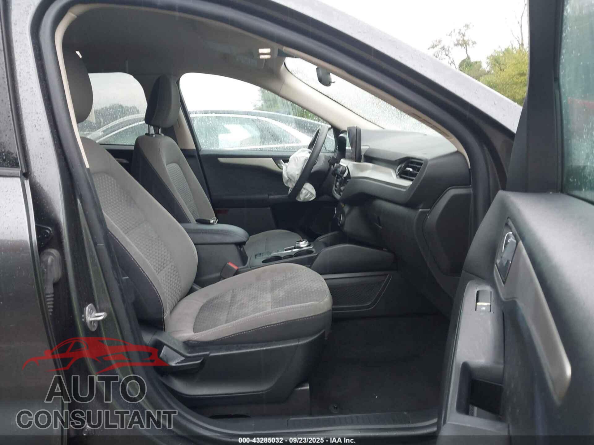 FORD ESCAPE 2020 - 1FMCU9G63LUA12944