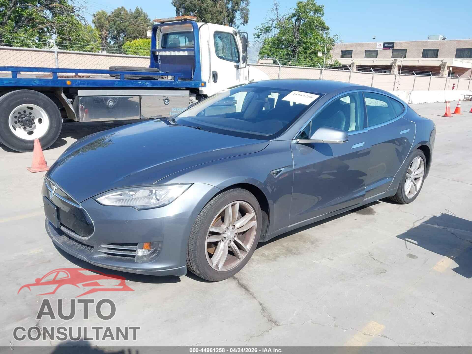 TESLA MODEL S 2014 - 5YJSA1H19EFP33391