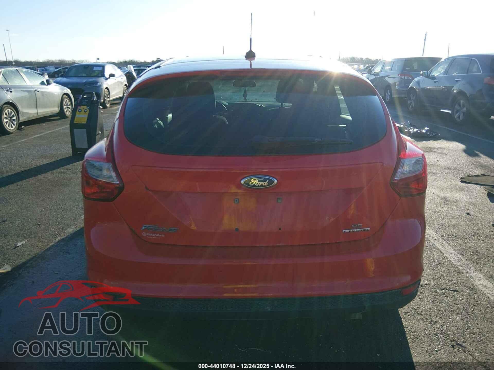 FORD FOCUS 2014 - 1FADP3K25EL208917
