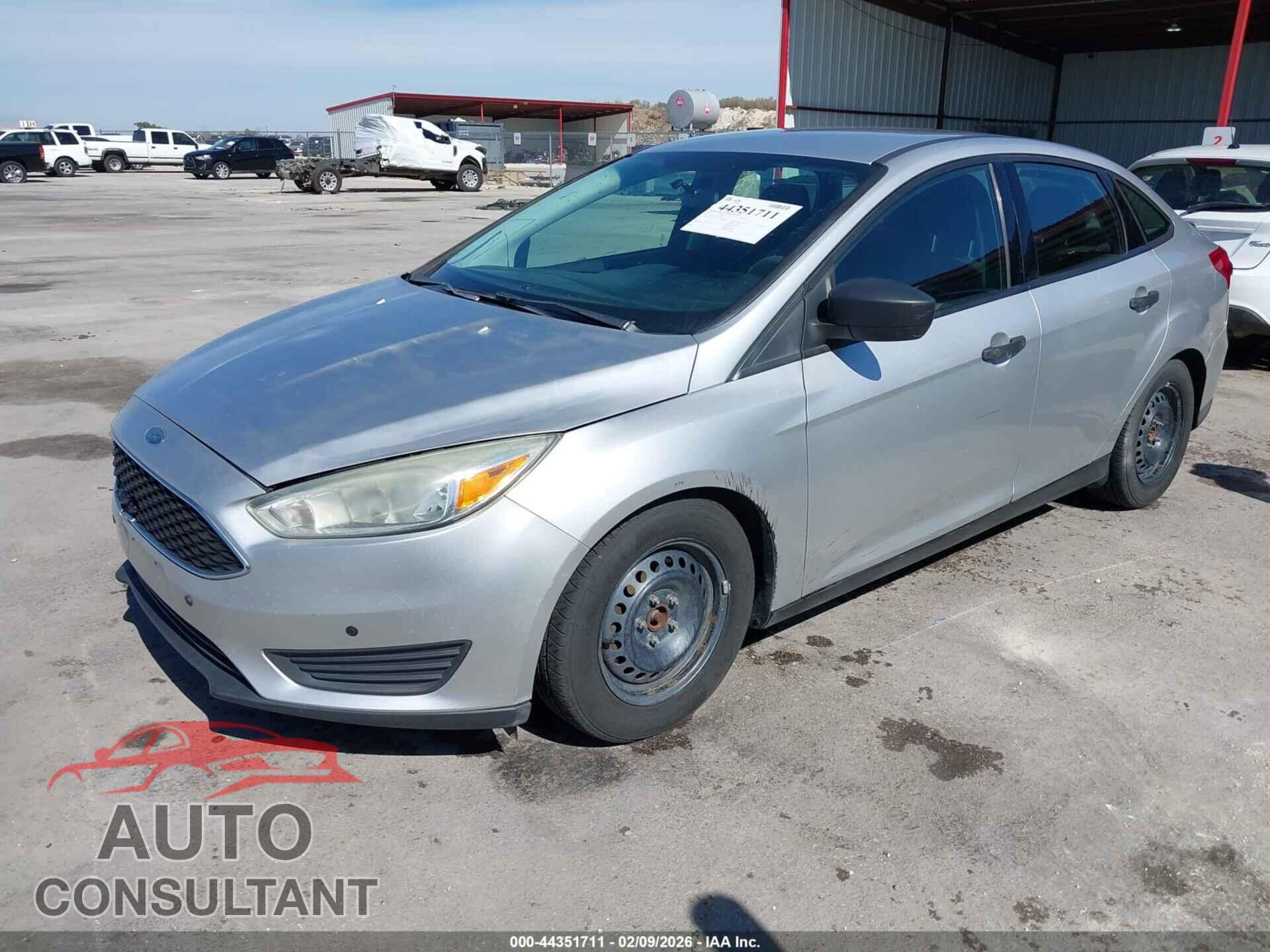 FORD FOCUS 2016 - 1FADP3E27GL366027