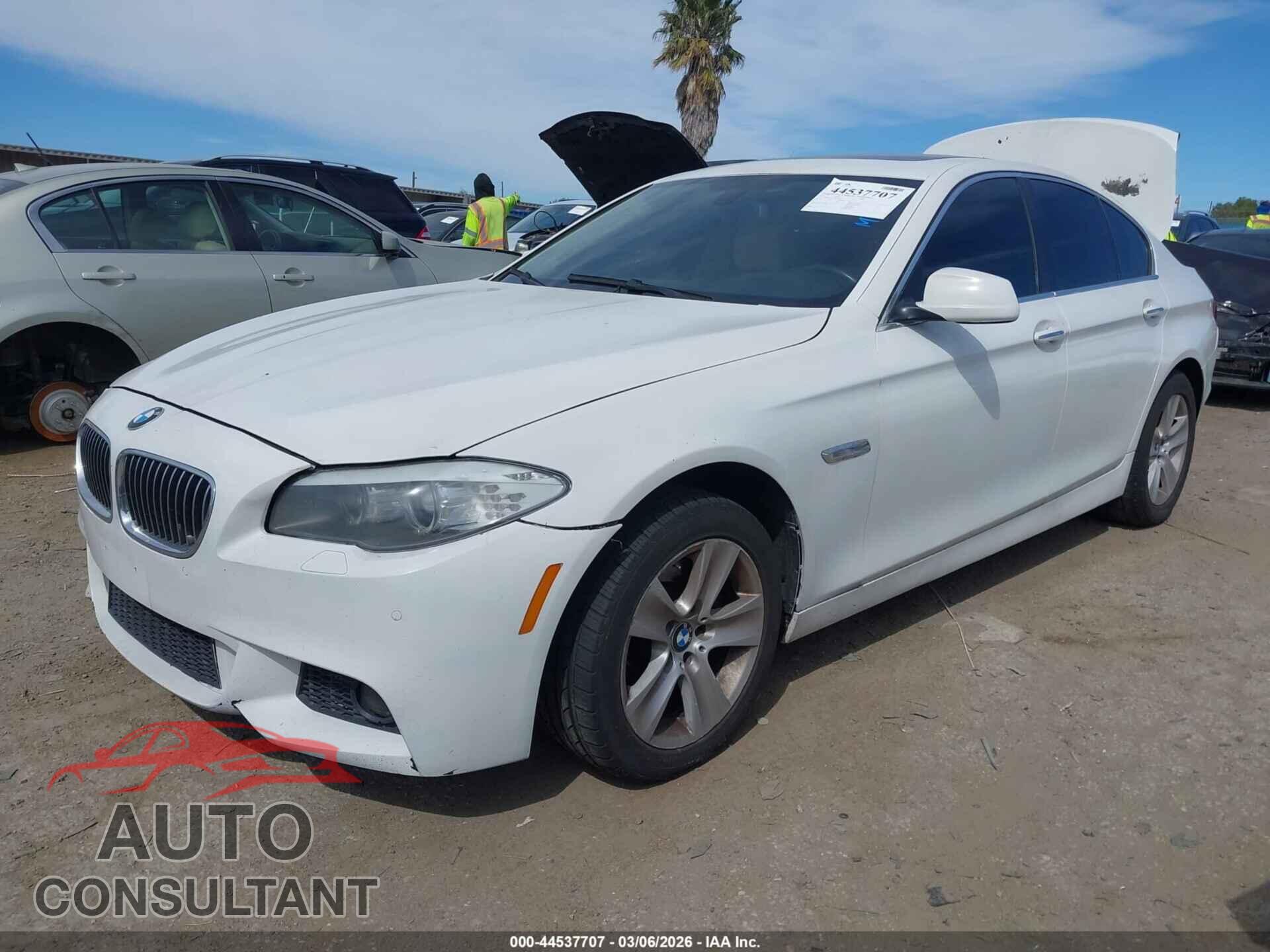 BMW 528I 2013 - WBAXG5C59DD228783