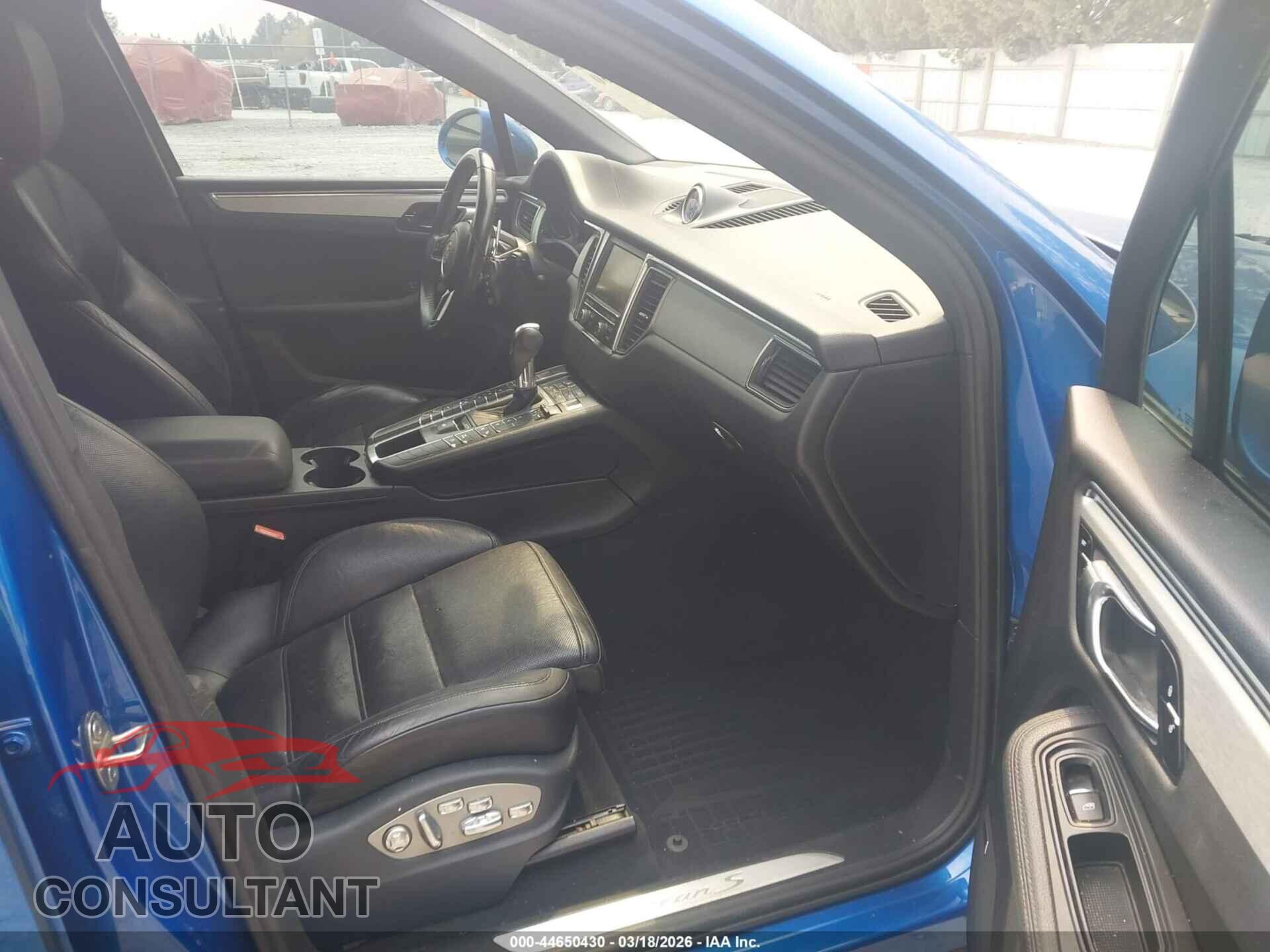 PORSCHE MACAN 2015 - WP1AB2A52FLB43476
