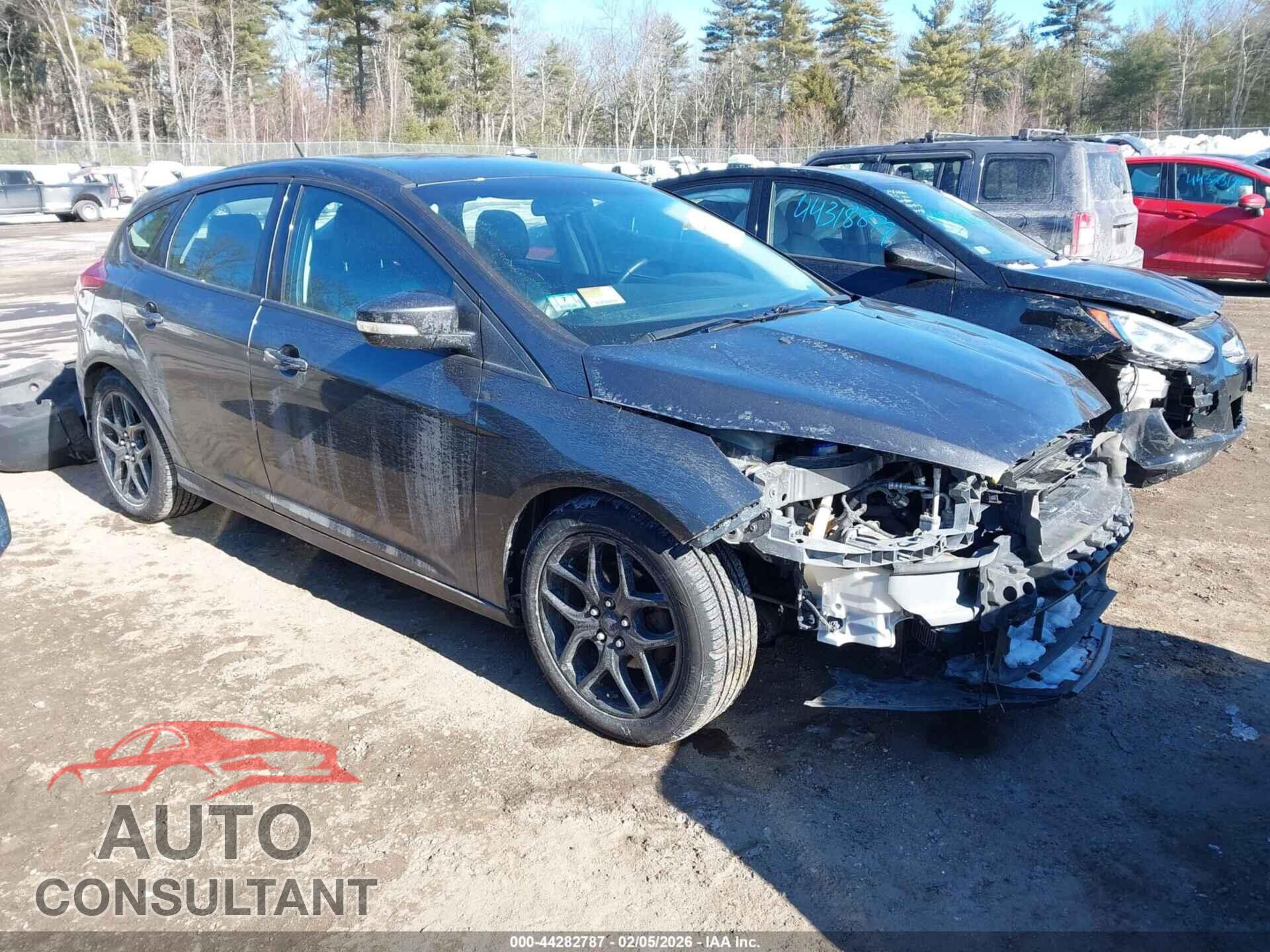FORD FOCUS 2016 - 1FADP3K26GL332942