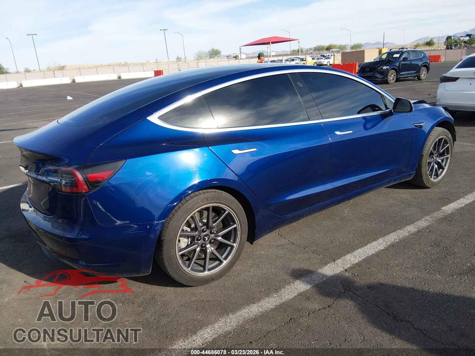 TESLA MODEL 3 2018 - 5YJ3E1EA0JF160548