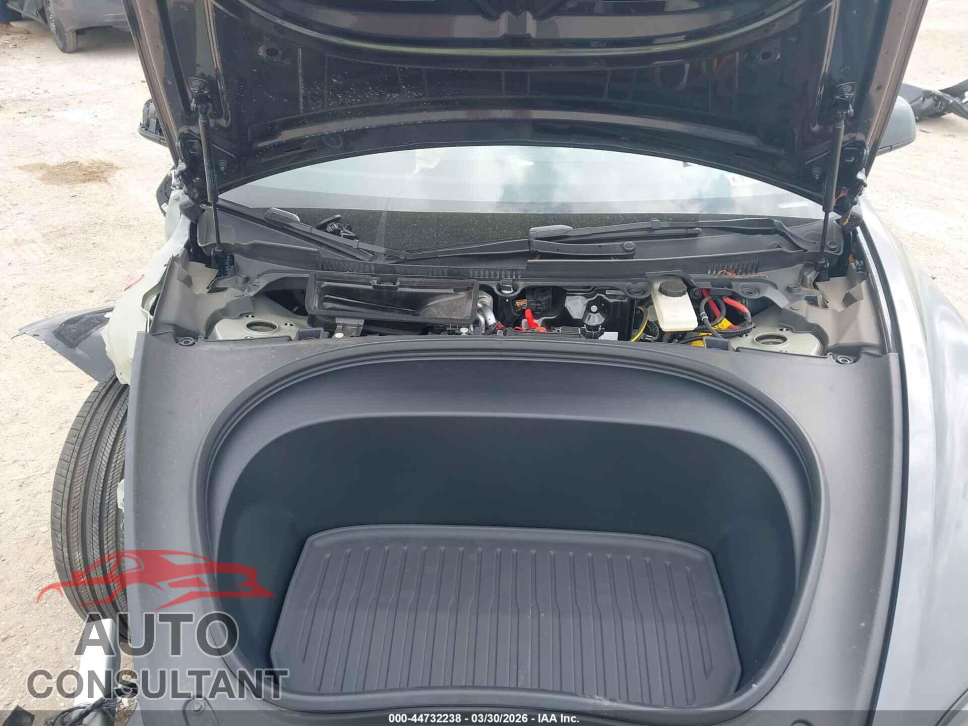 TESLA MODEL 3 2025 - 5YJ3E1EA9SF908005